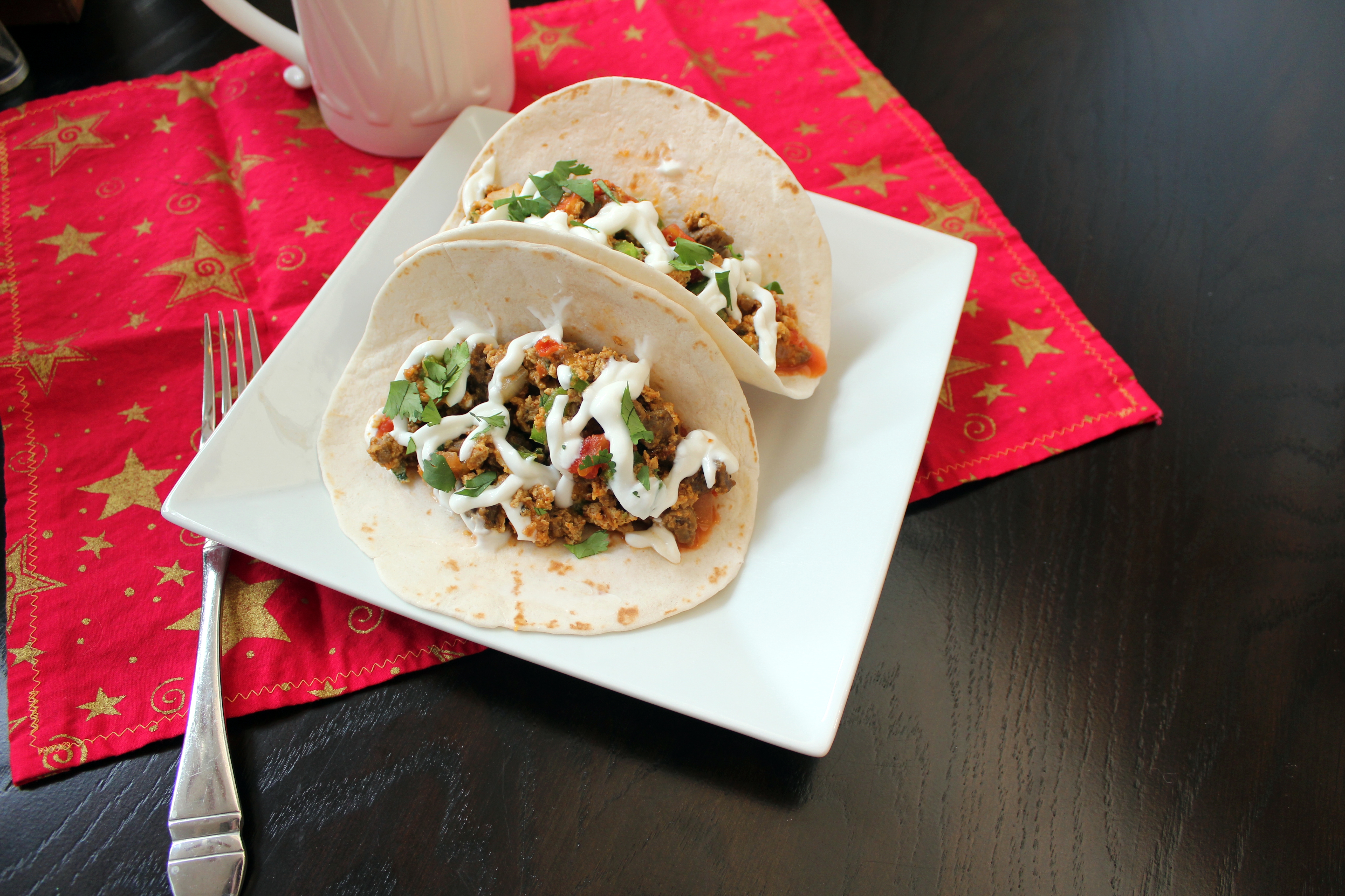 <p>"Beyond Beef&reg; Crumbles create the idea that you are enjoying some nice sausage with your breakfast tacos," says Chef Mo. "Simple recipe to create a meat-free breakfast. Top with sour cream if desired."</p>
                          
