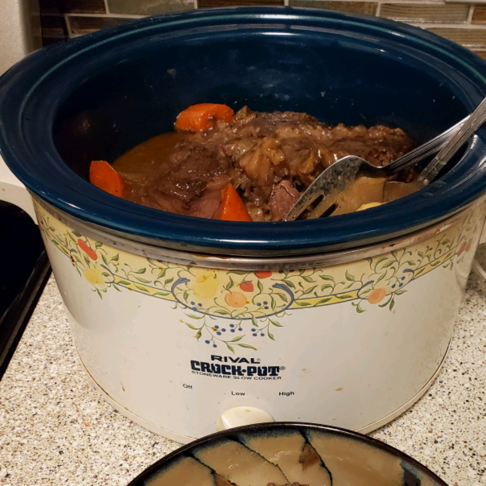 Slow Cooker Pot Roast 