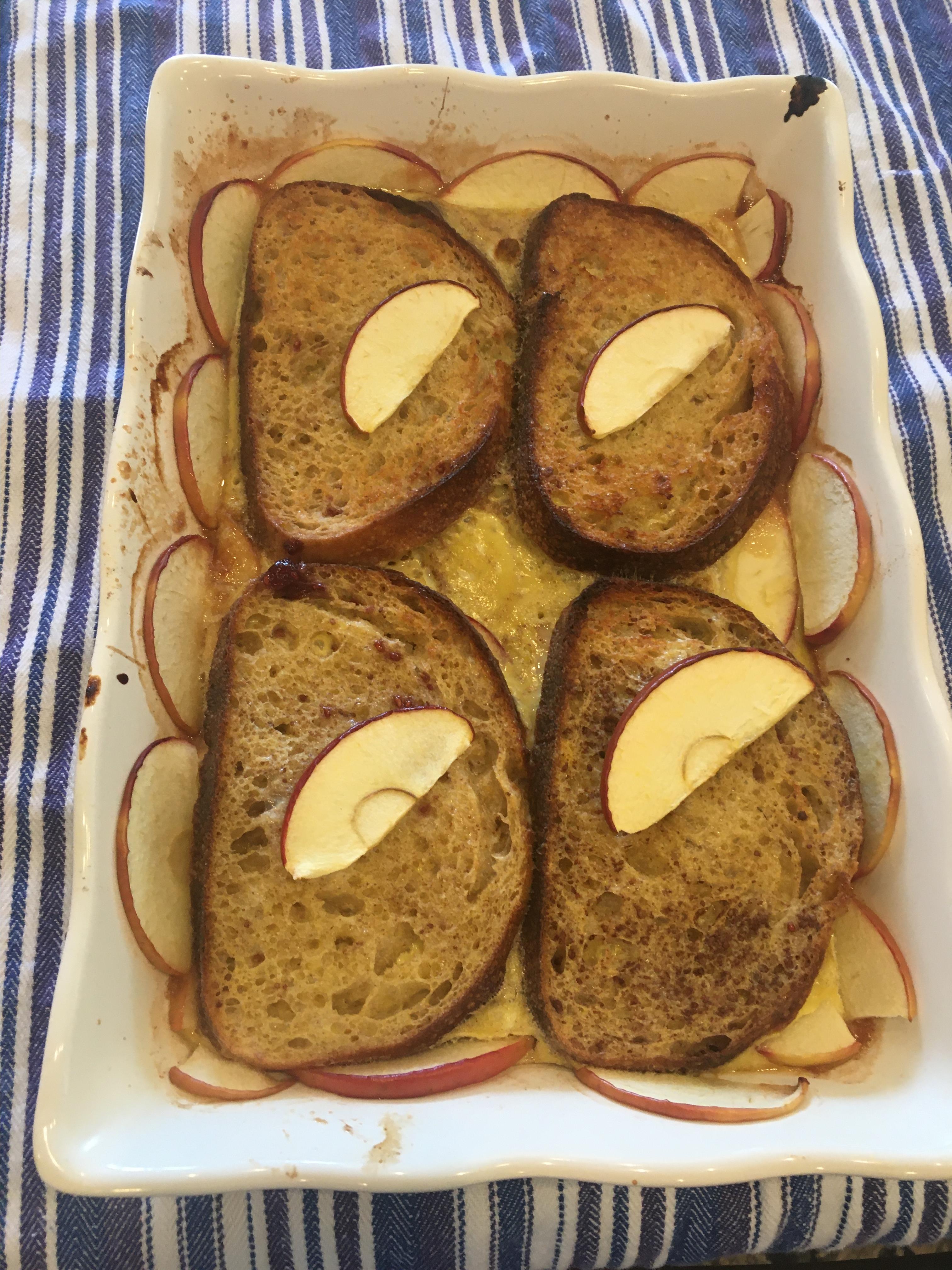 Made-Over French Toast with Spiced Pears 