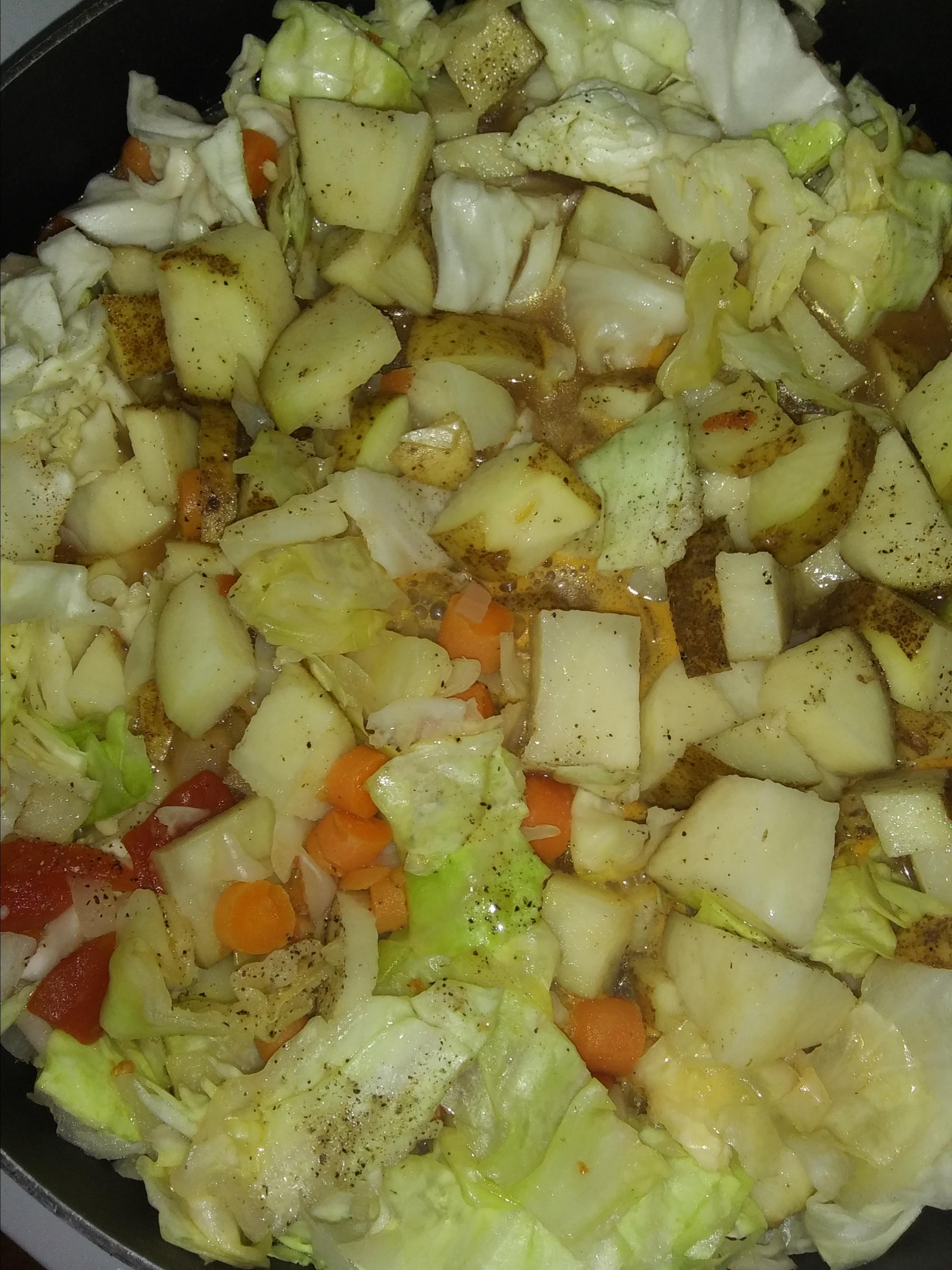 Cabbage, Potato, and Tomato Soup 
