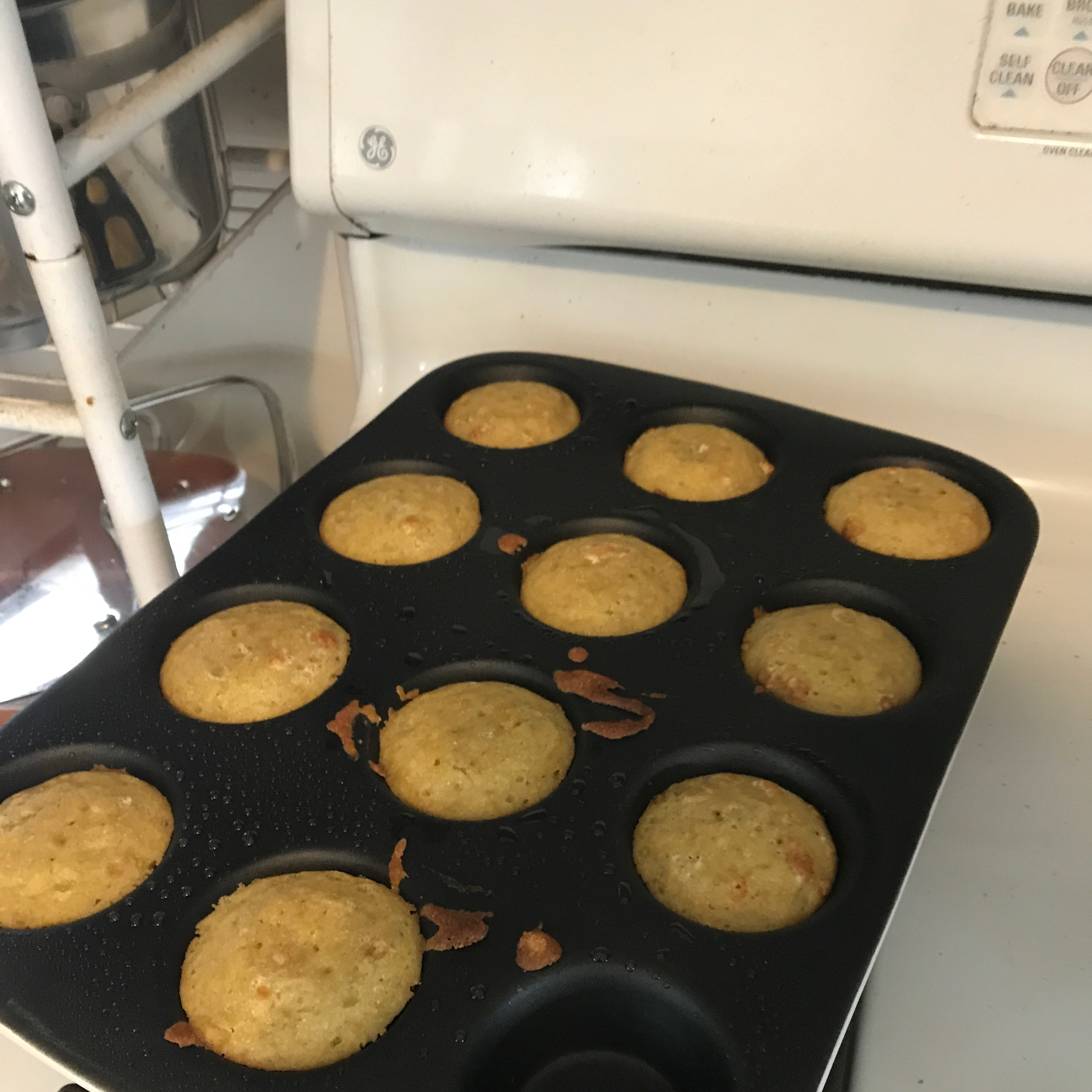 Sweet Corn Muffins with Real Corn CMWW