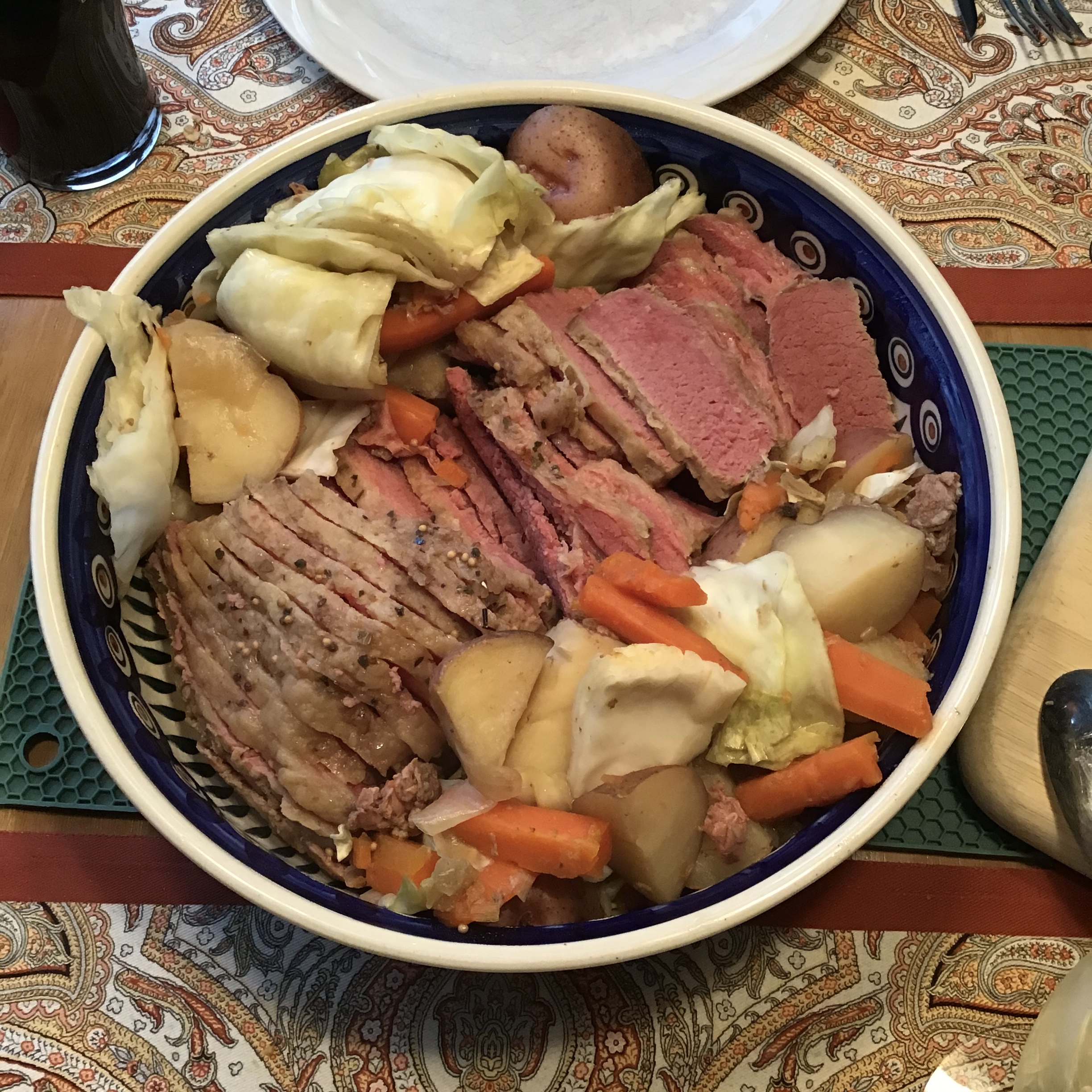 Slow-Cooker Corned Beef and Cabbage 
