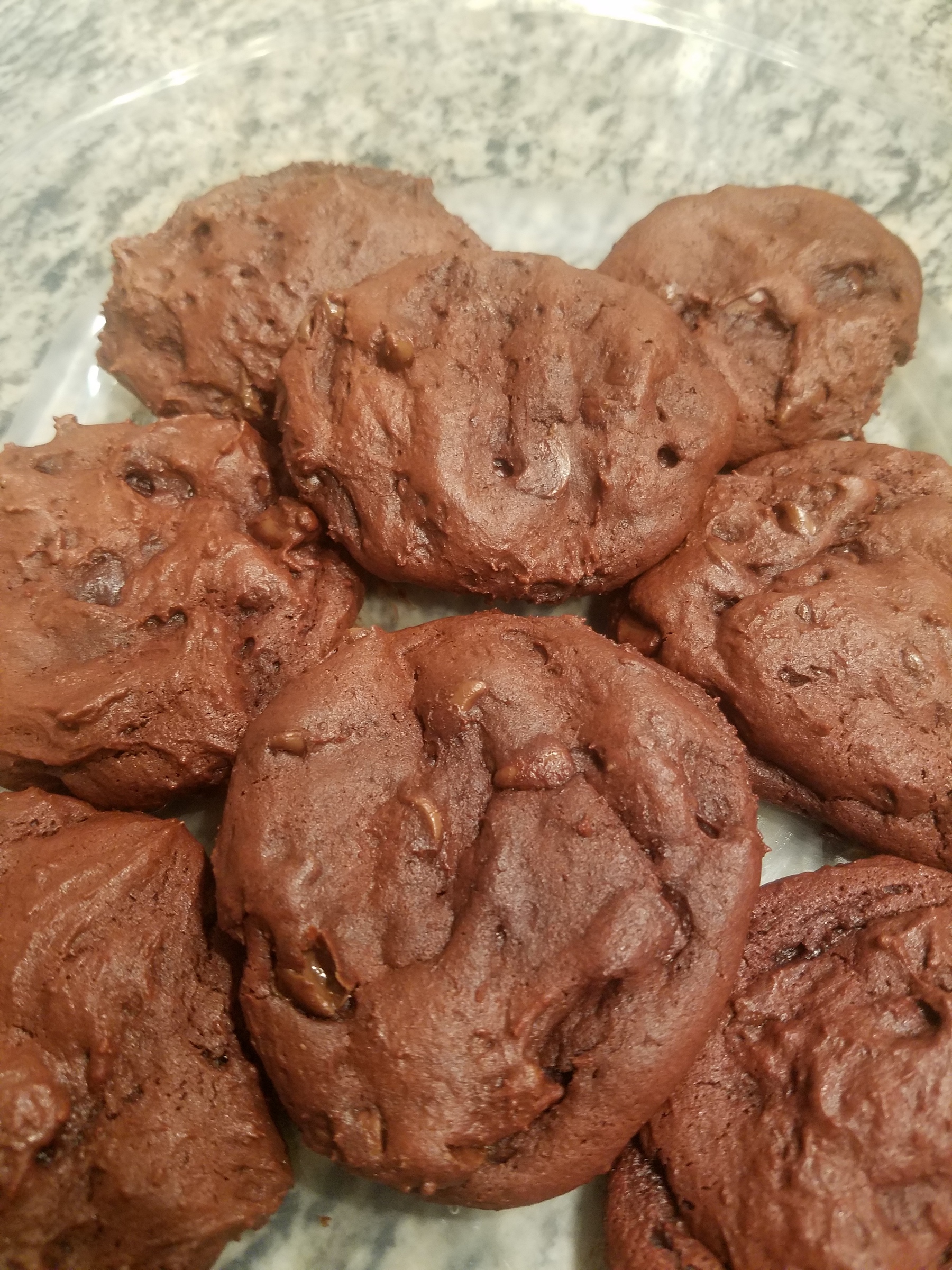 Red Velvet Chocolate Chip Cookies 