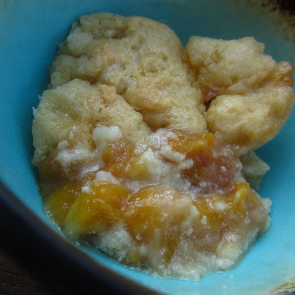 Cookie-Crusted Peach Cobbler 