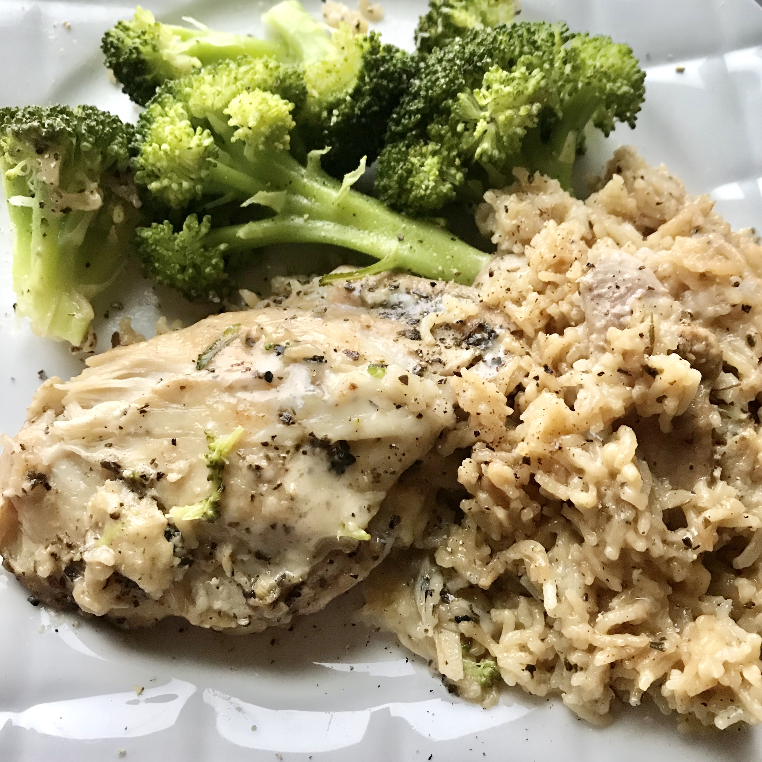 Instant Pot&reg; Chicken, Broccoli, and Rice 