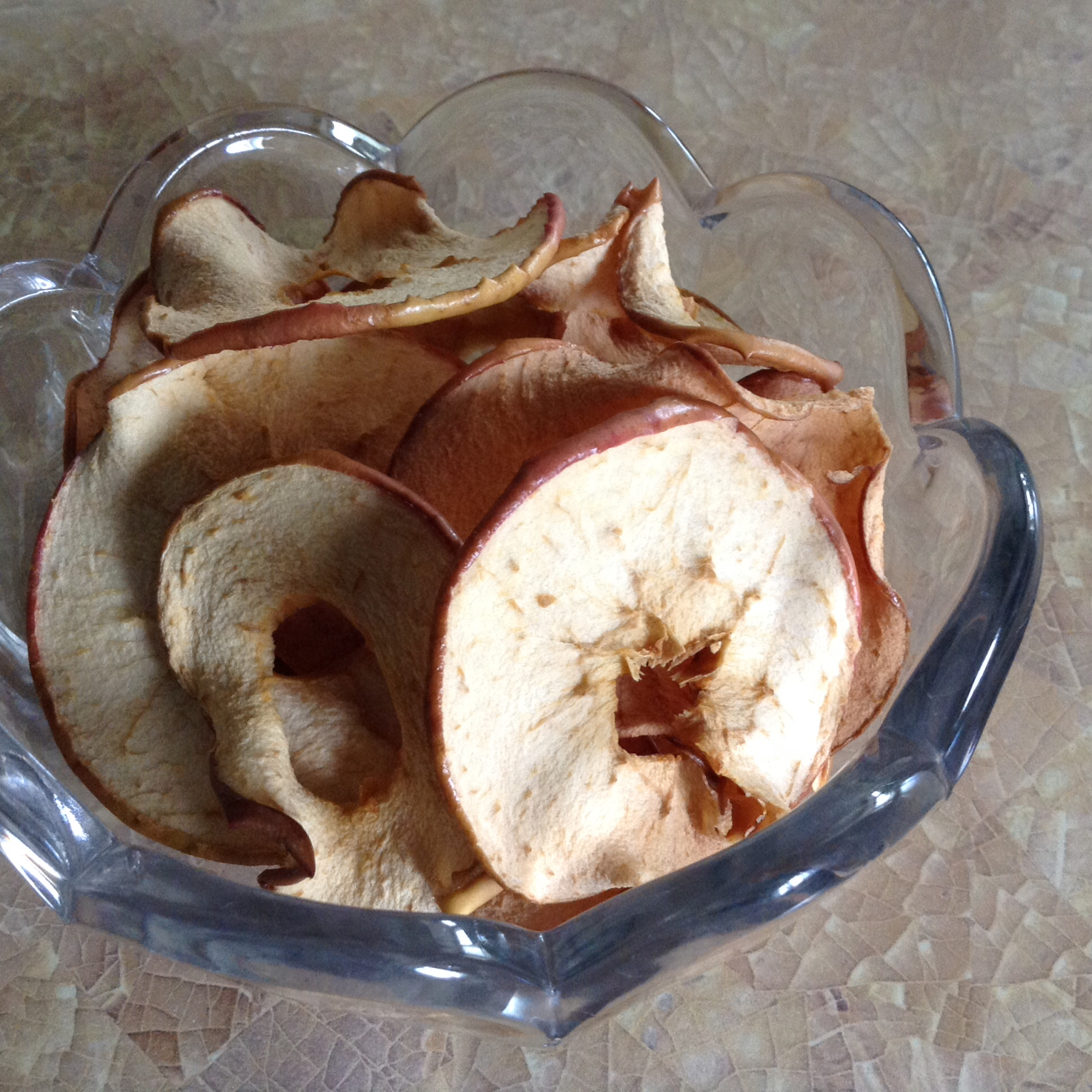 Baked Apple Chips karen