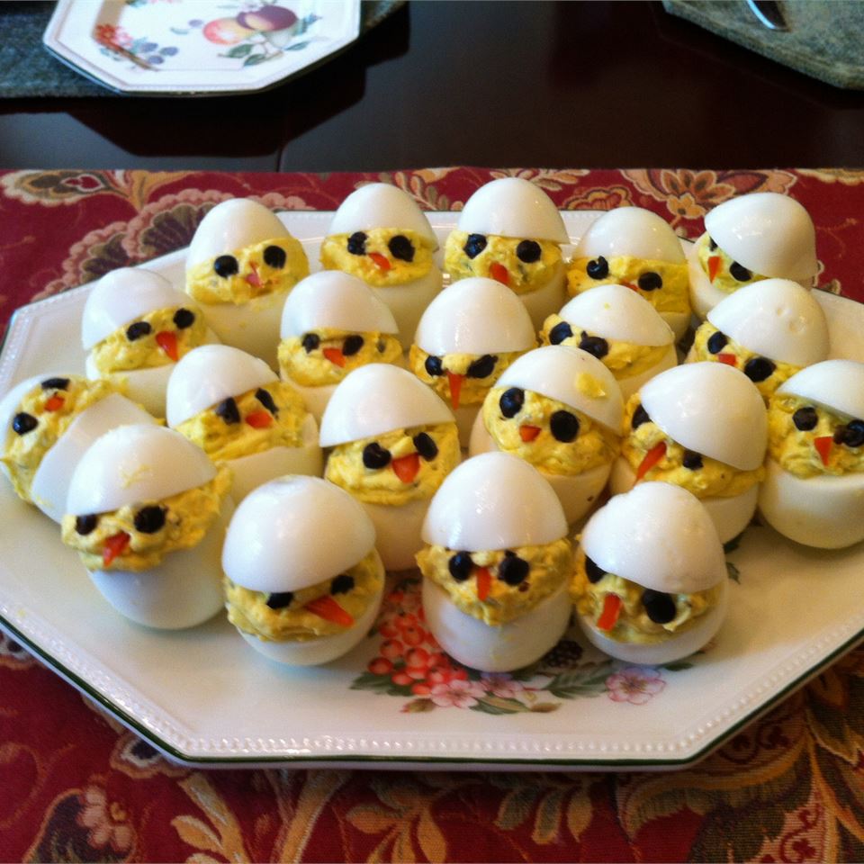 Easy Creamy Deviled Eggs 