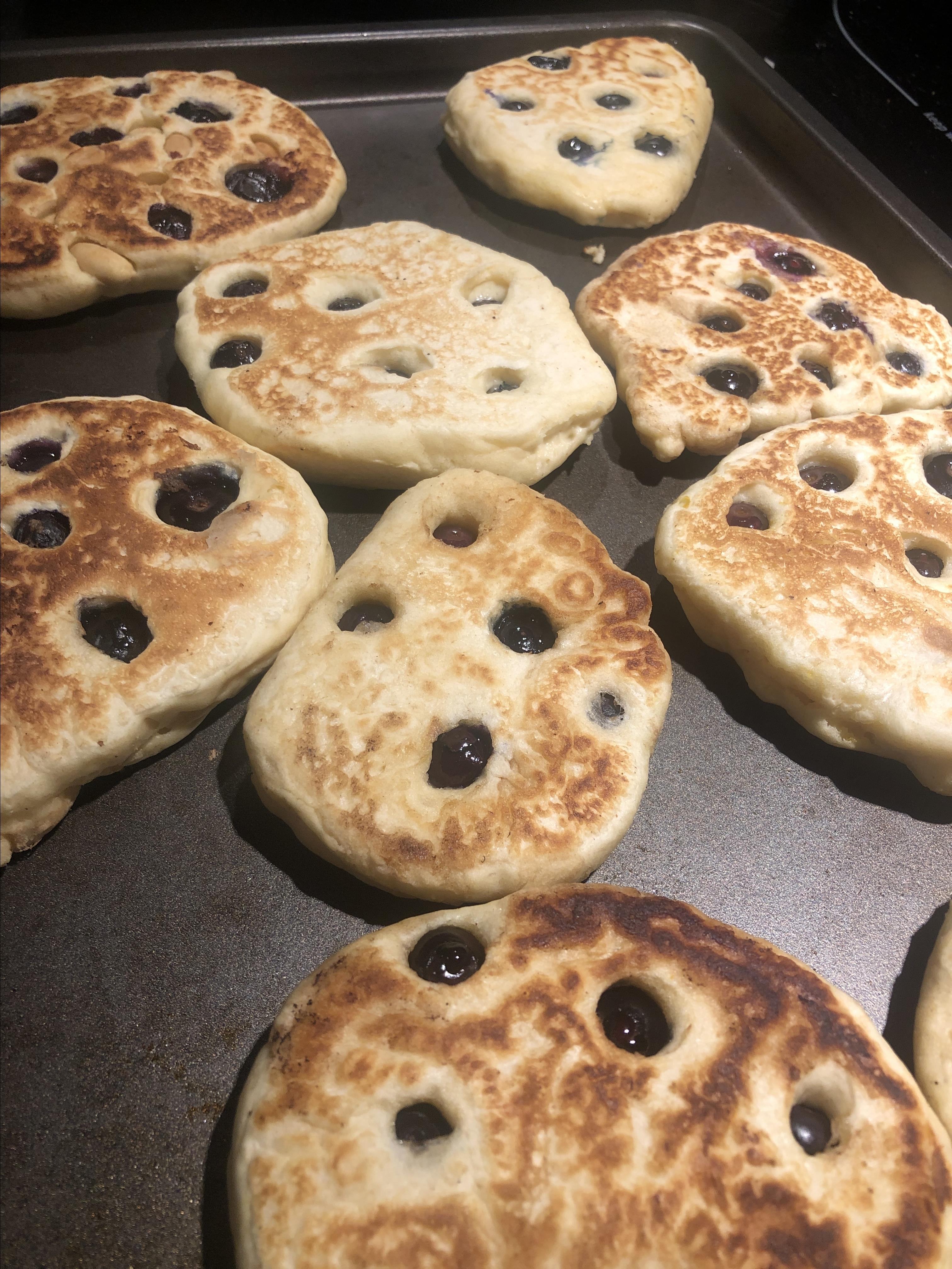 Lemon-Blueberry Pancakes 