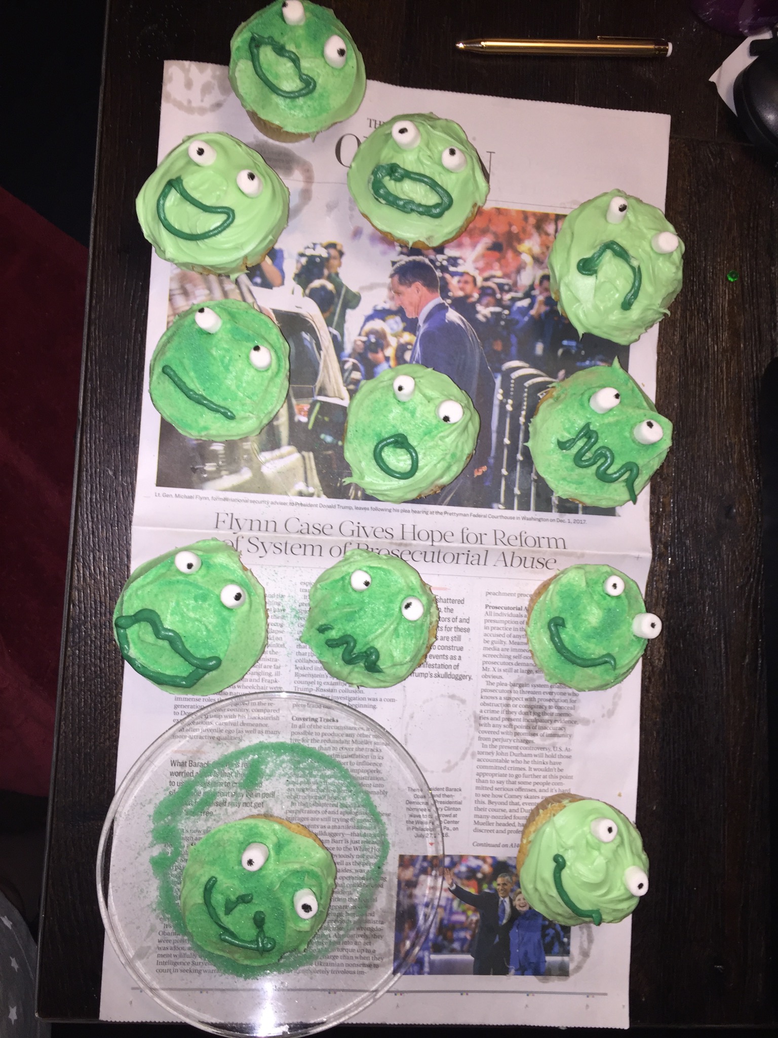 Frog Cupcakes Electra