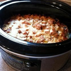 Slow Cooker Ham and Scalloped Potatoes 