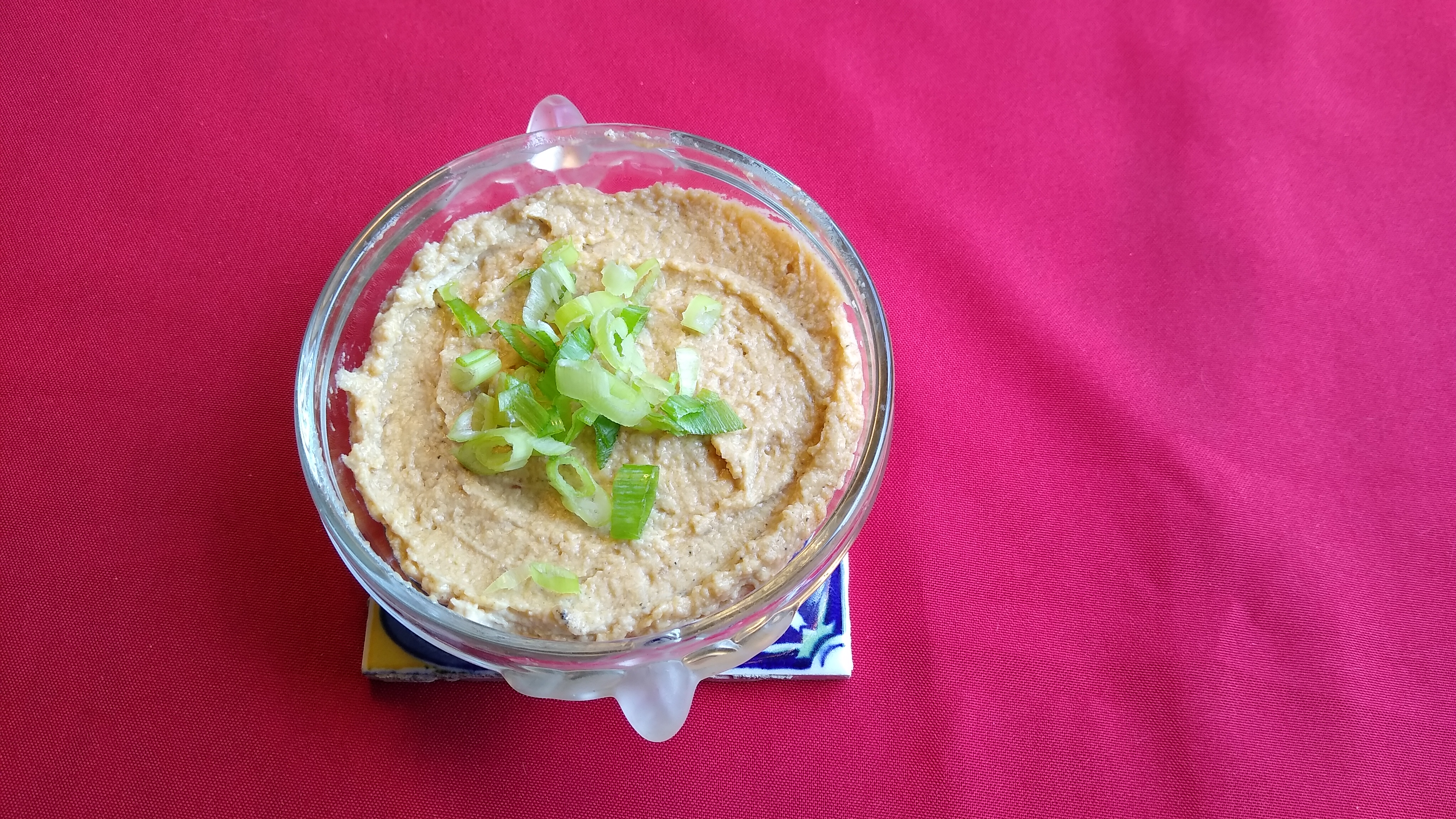 Creamy Israeli-Style Hummus