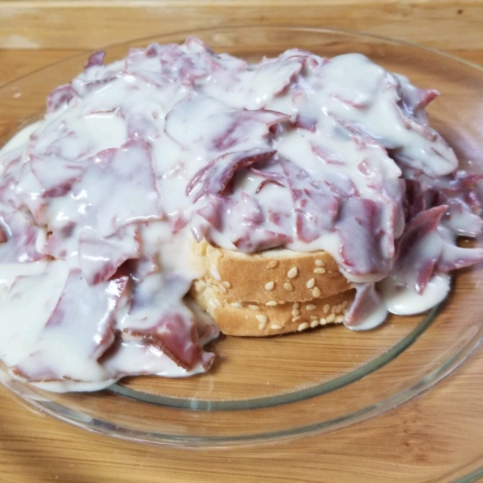 Creamed Chipped Beef on Toast 