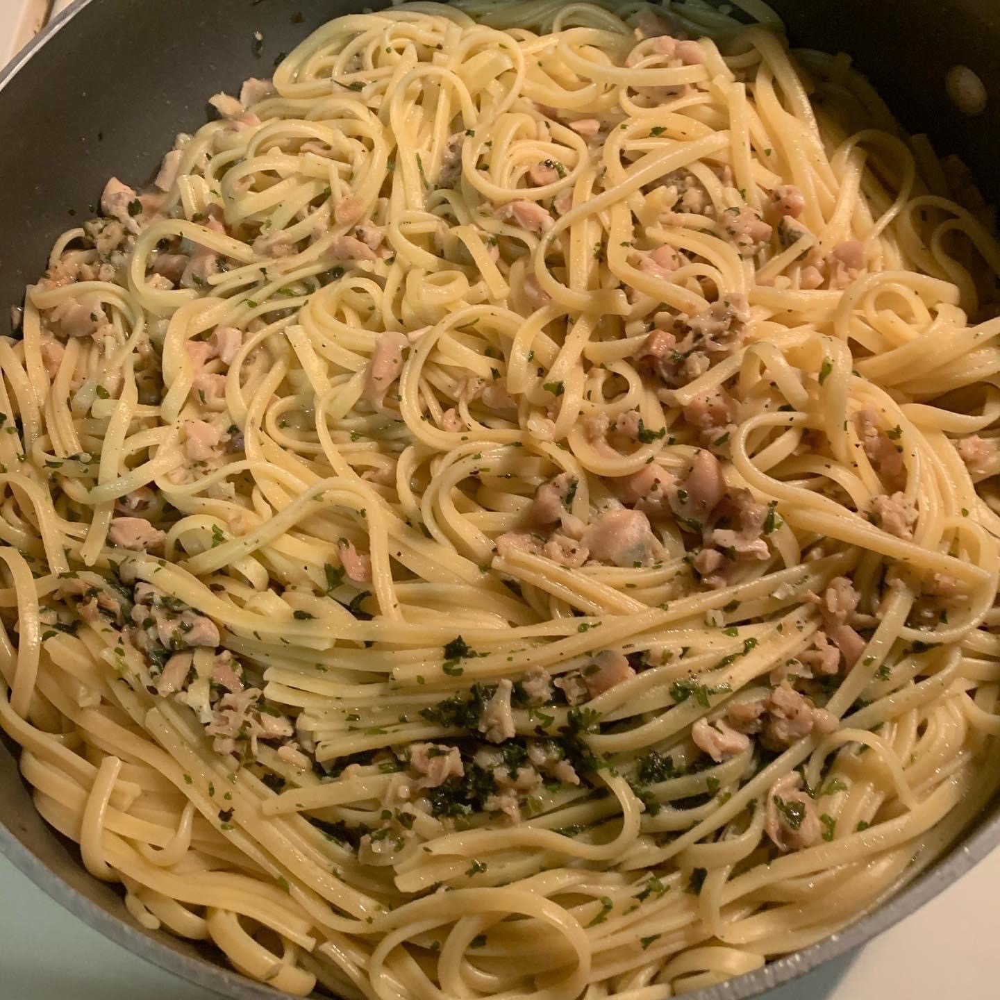 Linguine with Clam Sauce 