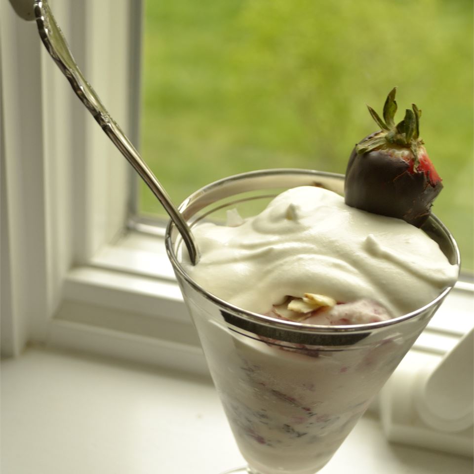 Instant Strawberry Ice Cream gregariousbaker