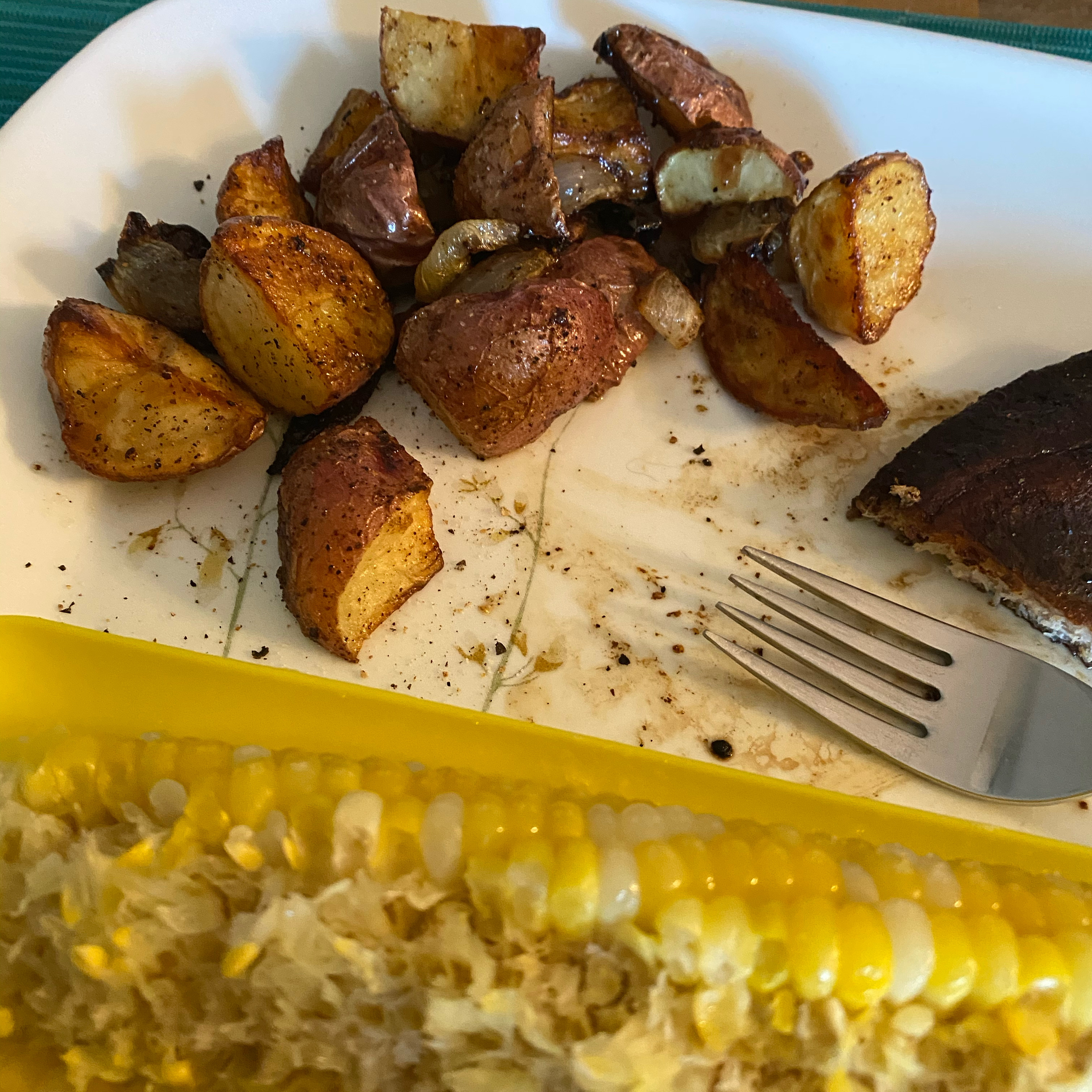 Easy Spicy Roasted Potatoes mrstentrekin