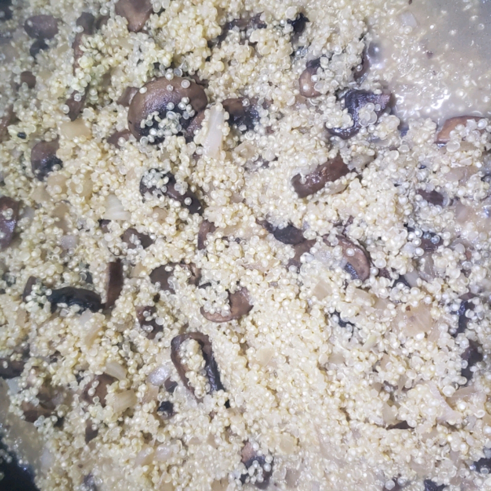 Quinoa with Mushrooms 