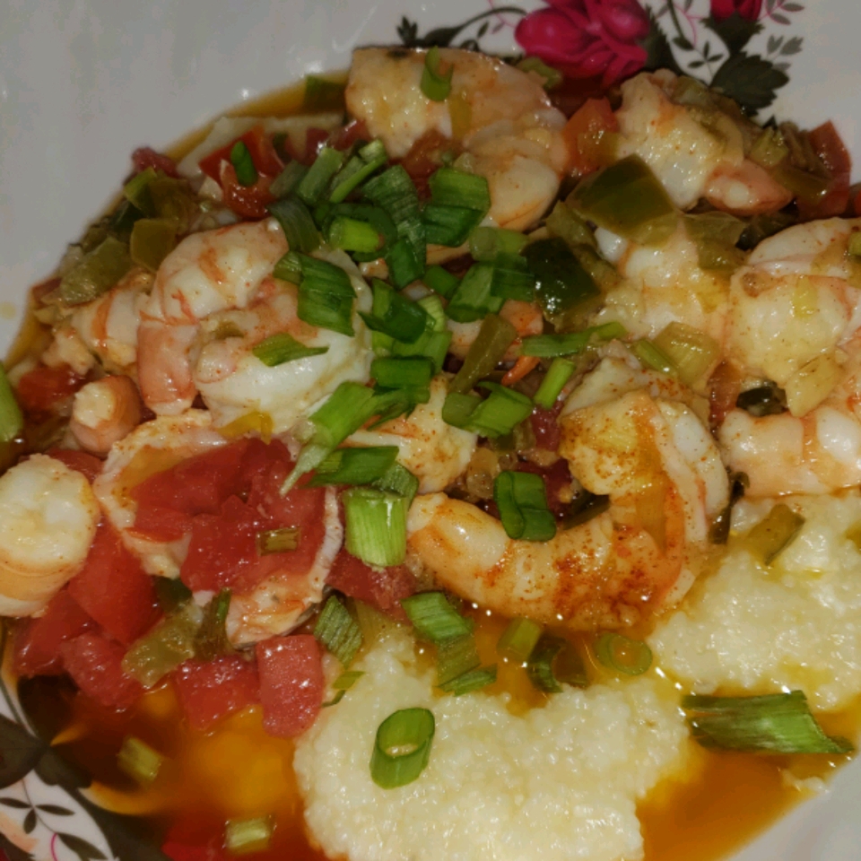 Momma's Shrimp and Cheese Grits 