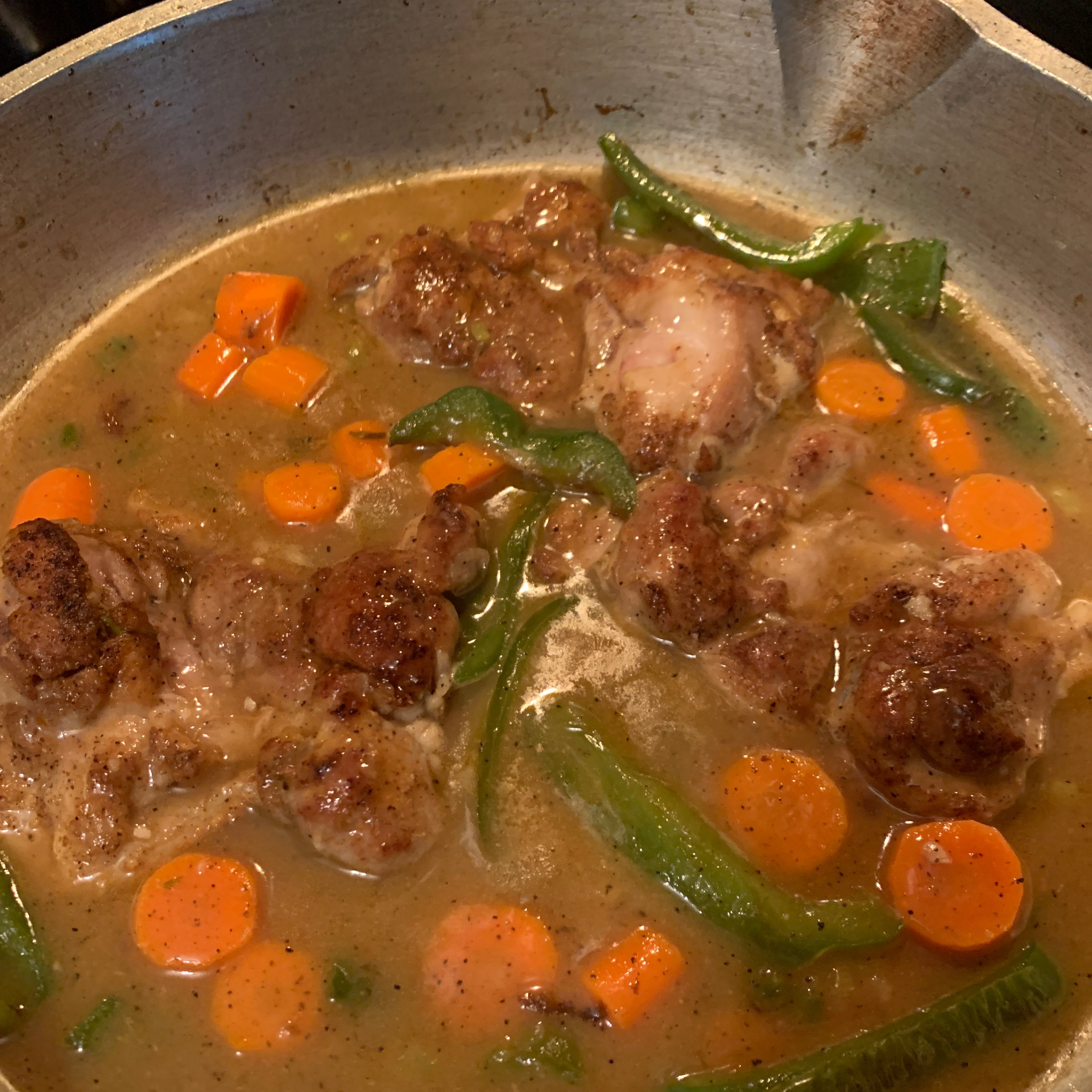 Easy One-Skillet Chicken Thighs with Carrots 