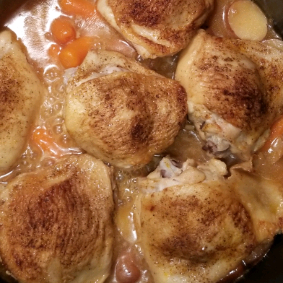 Skillet Chicken Thighs with Carrots and Potatoes 
