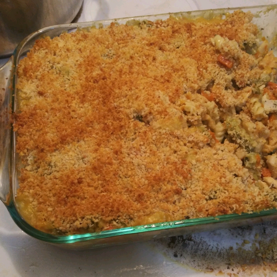 Chicken and Pasta Casserole with Mixed Vegetables 