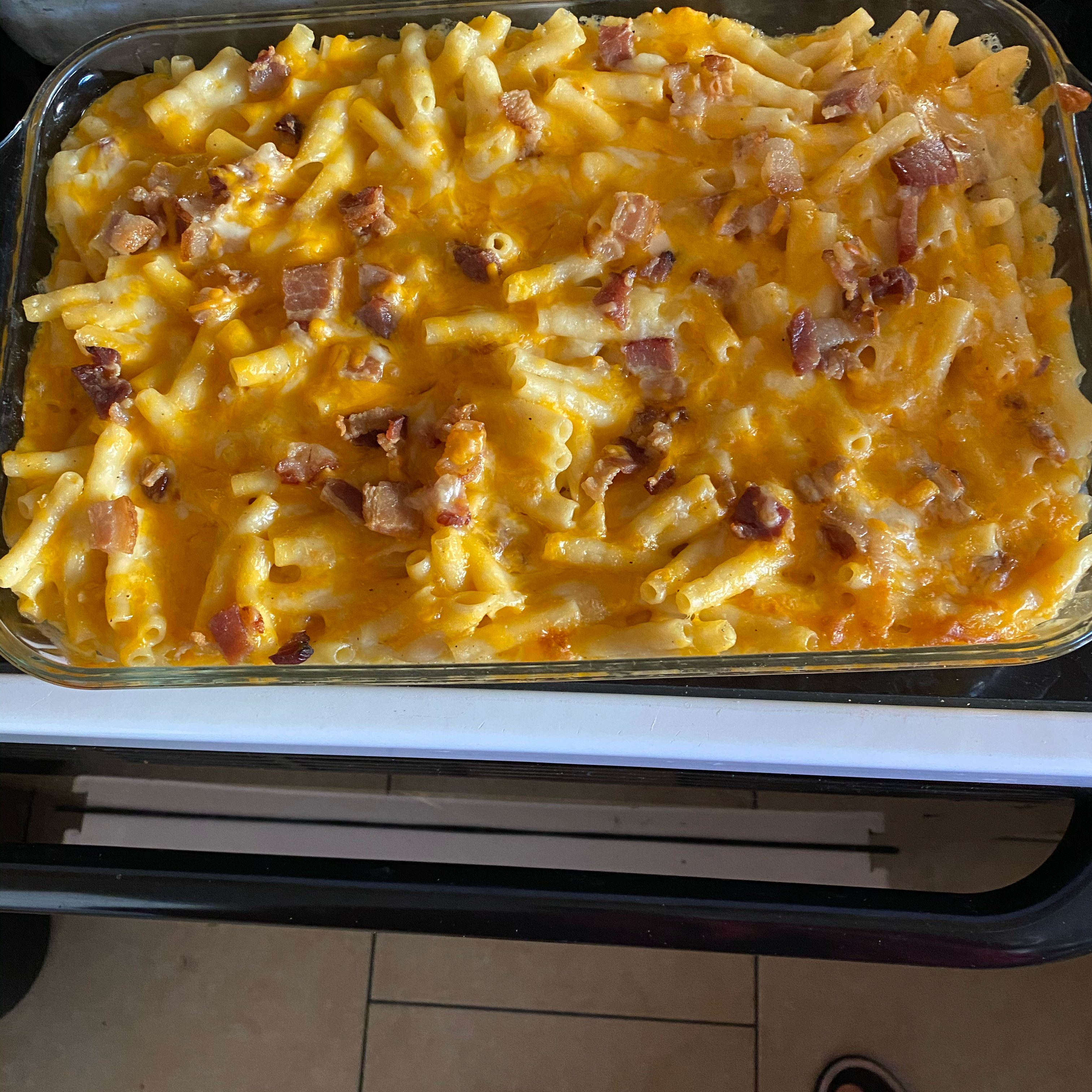 Cheddar-Bacon Mac and Cheese Ruthie