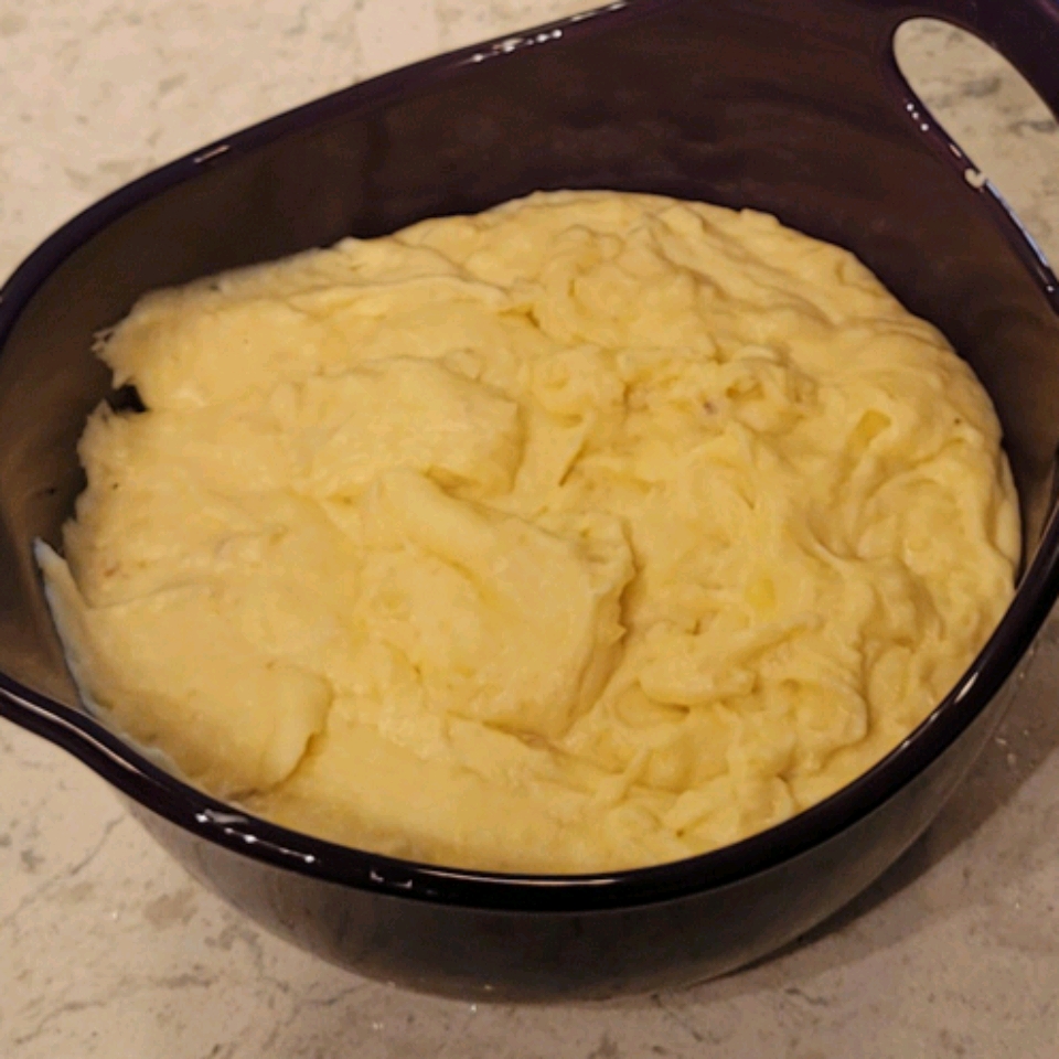 Jen's Creamy Garlic Mashed Potatoes 