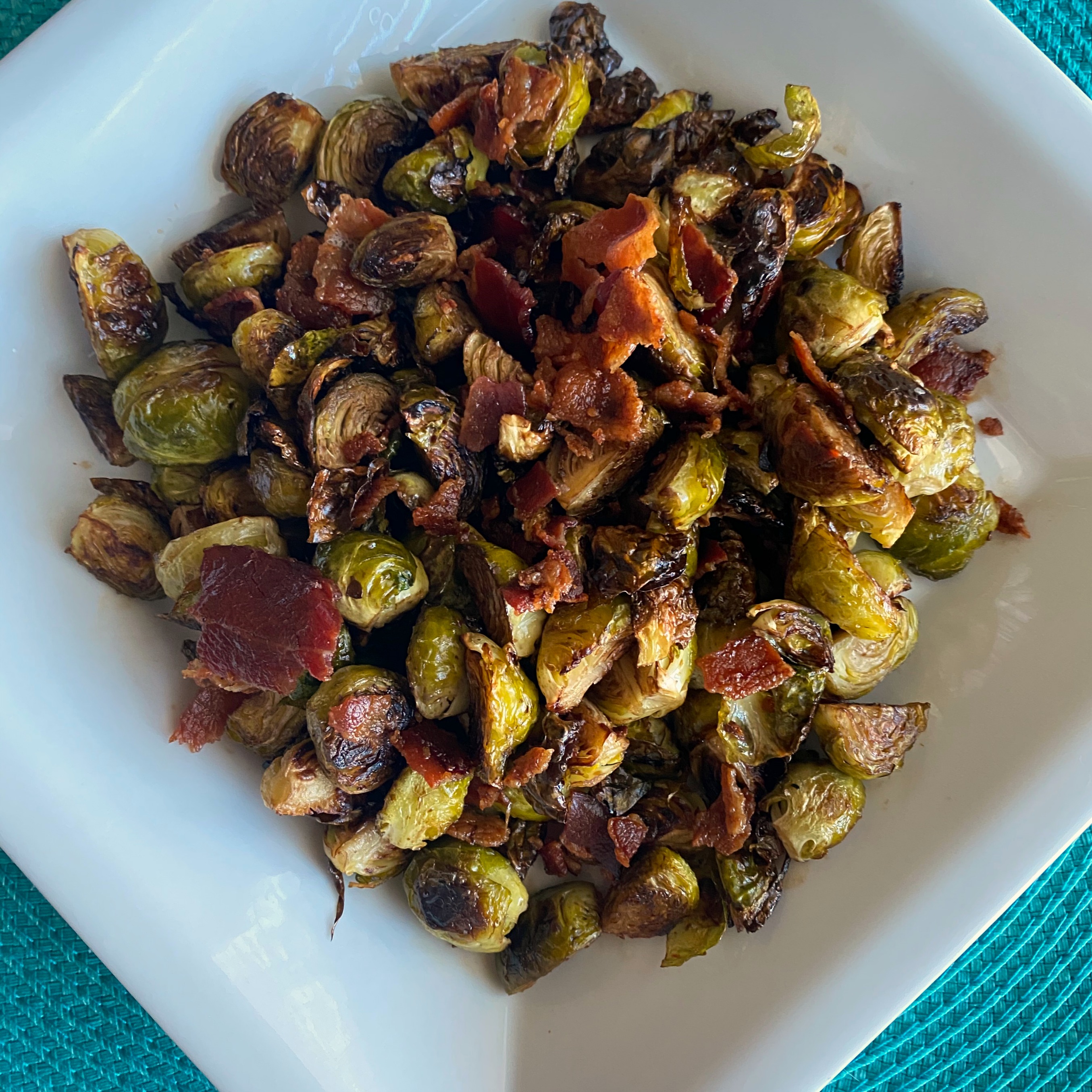 Balsamic Roasted Brussels Sprouts with Bacon 