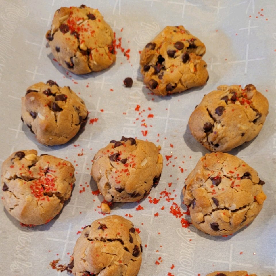 Peanut Butter Cookies with Chocolate Chunks Cathy Skotzke