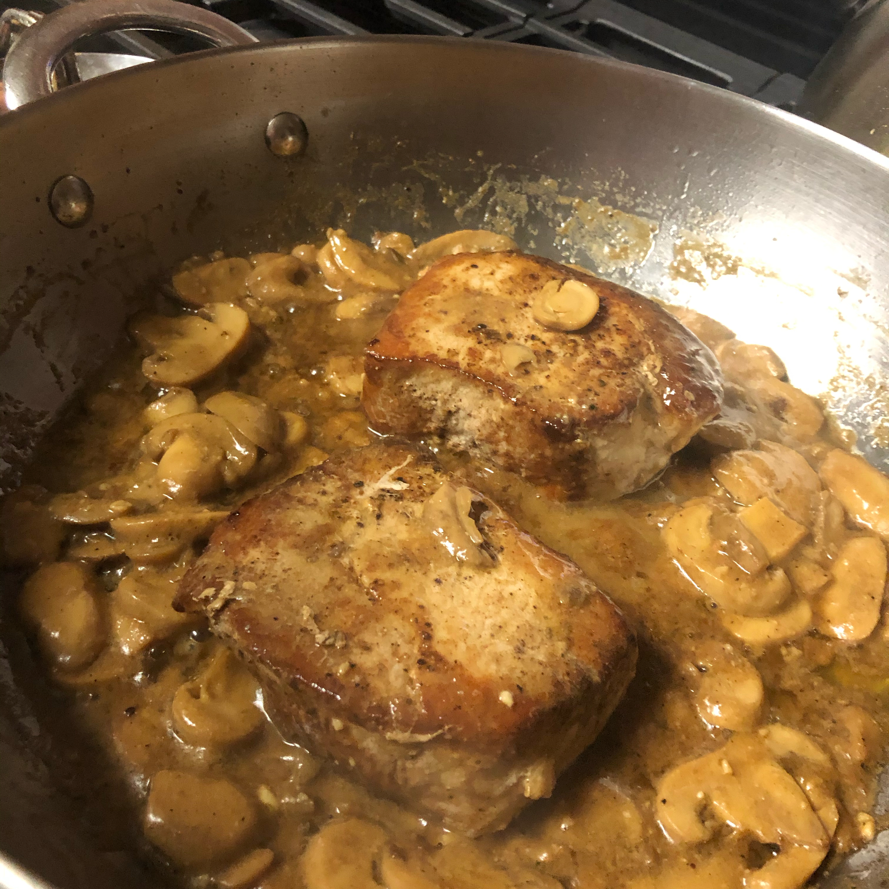 Pork Chops in Garlic Mushroom Sauce 