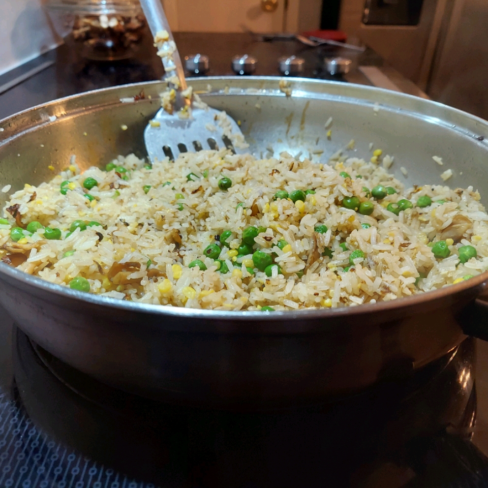 Fried Rice with Bacon and Sriracha 