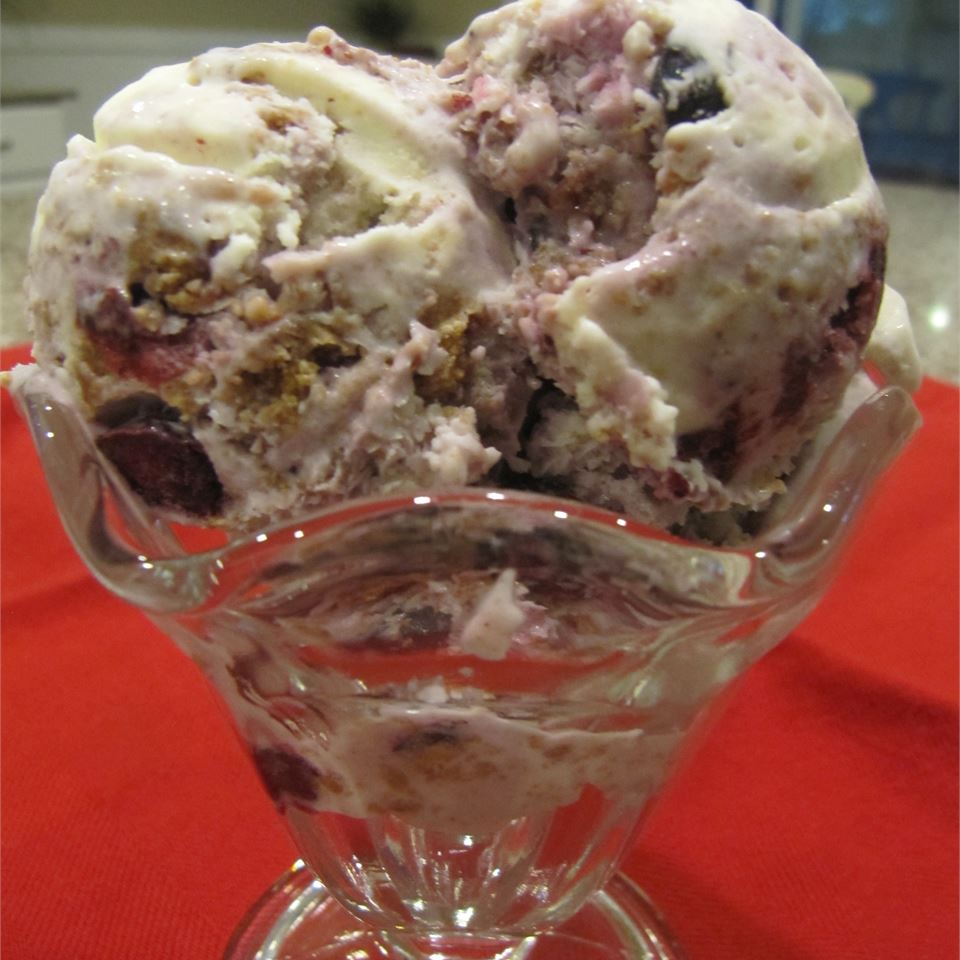 <p>Whip up this blueberry cheesecake flavored ice cream using instant vanilla pudding mix, heavy whipping cream, and fresh blueberries. Home cook Barbara Goebel Field was delighted with the results: "I entered it in an ice cream contest and won 1st place!"</p>
                          
