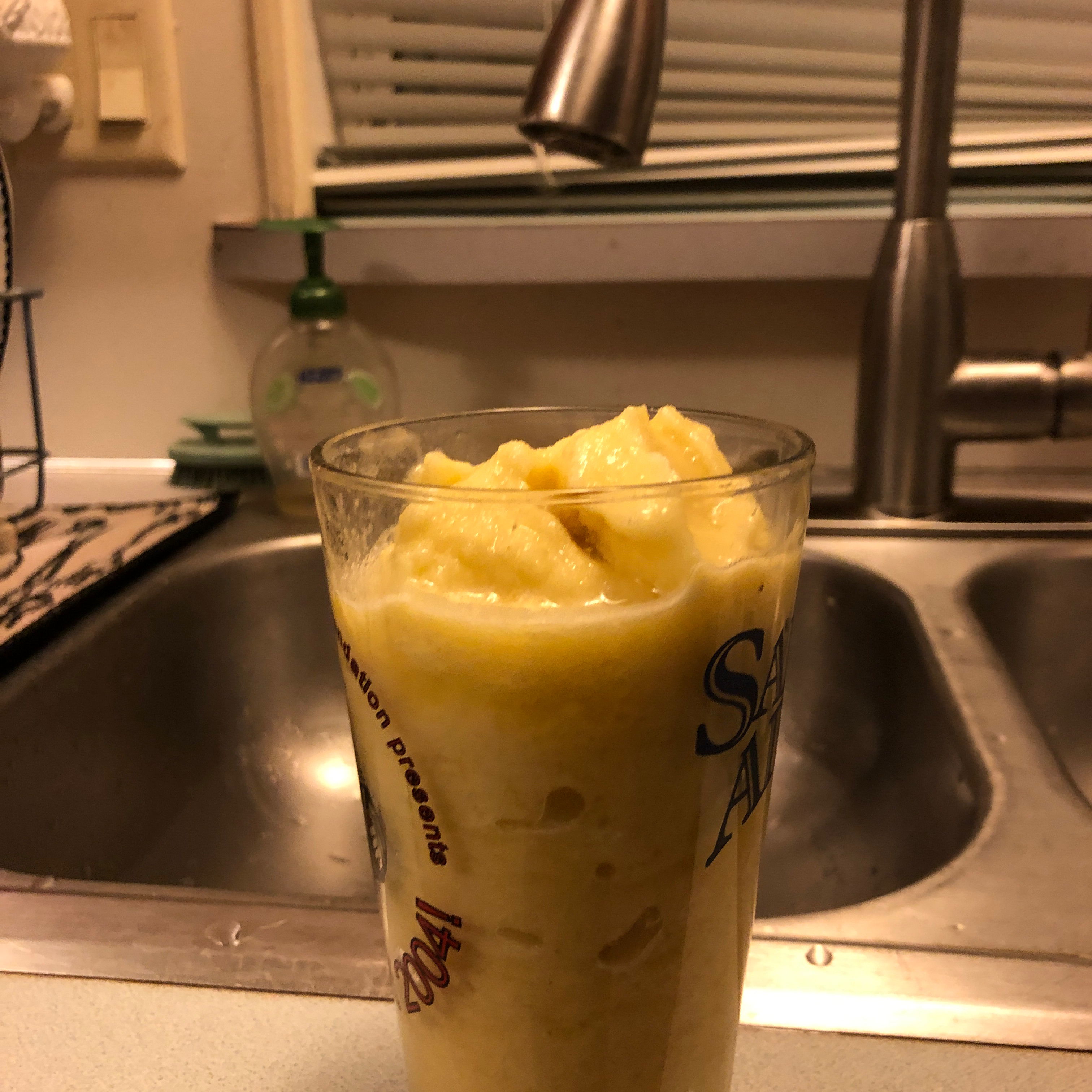 Pineapple and Banana Smoothie beverly