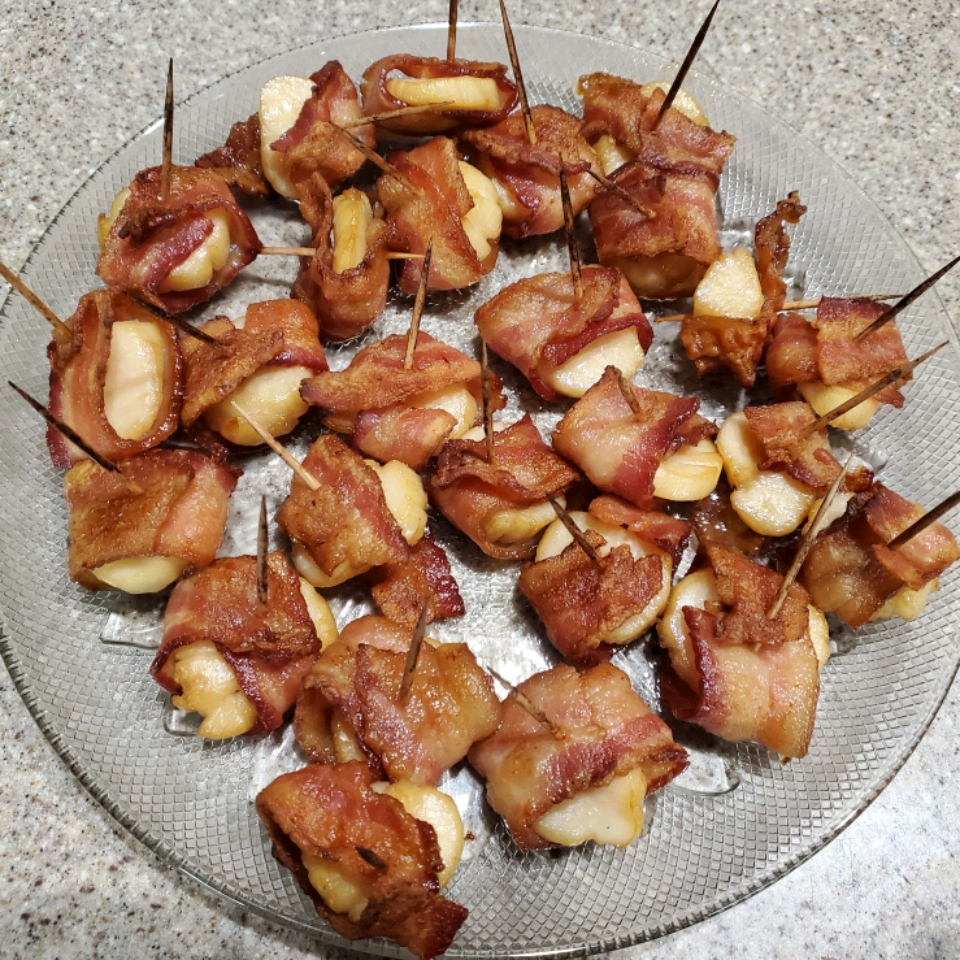 Marinated Scallops Wrapped in Bacon 
