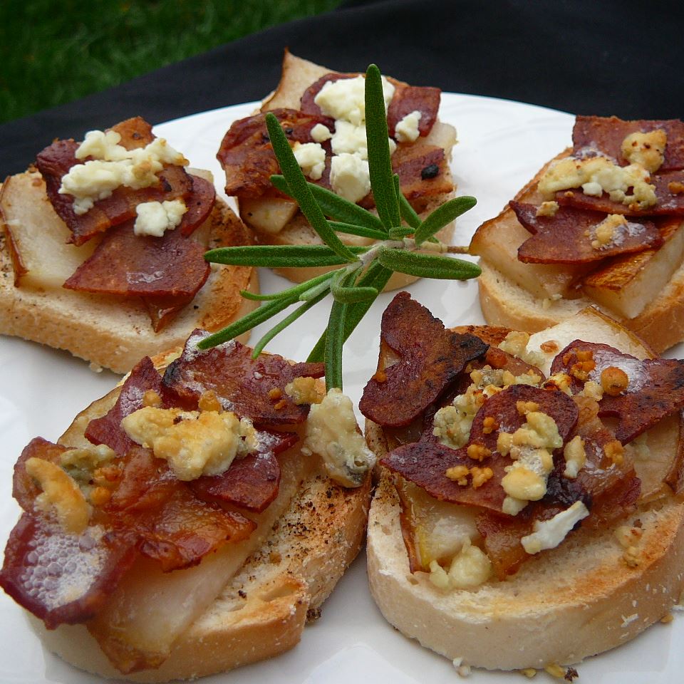 Blue Cheese, Bacon and Pear Brunch Sandwiches 
