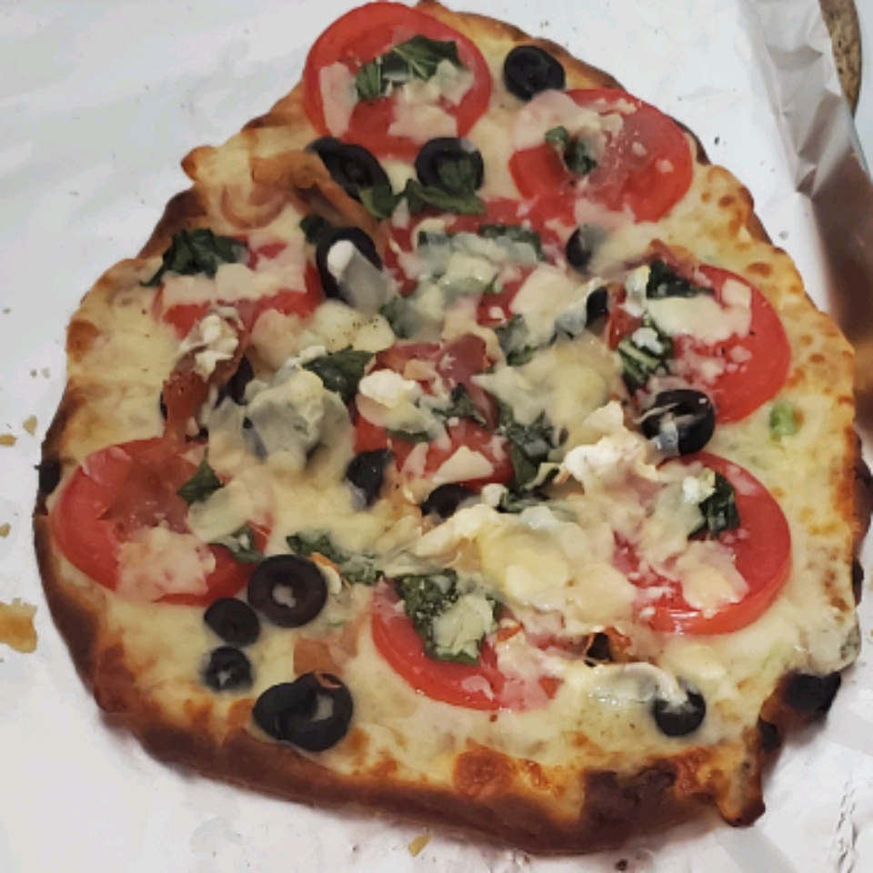 Naan Bread Margherita Pizza with Prosciutto Amy Buchanan