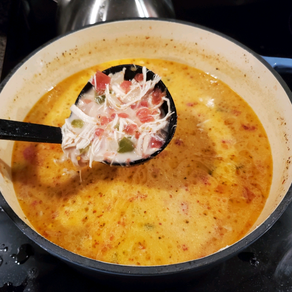 Slow Cooker Creamy Chicken Taco Soup 