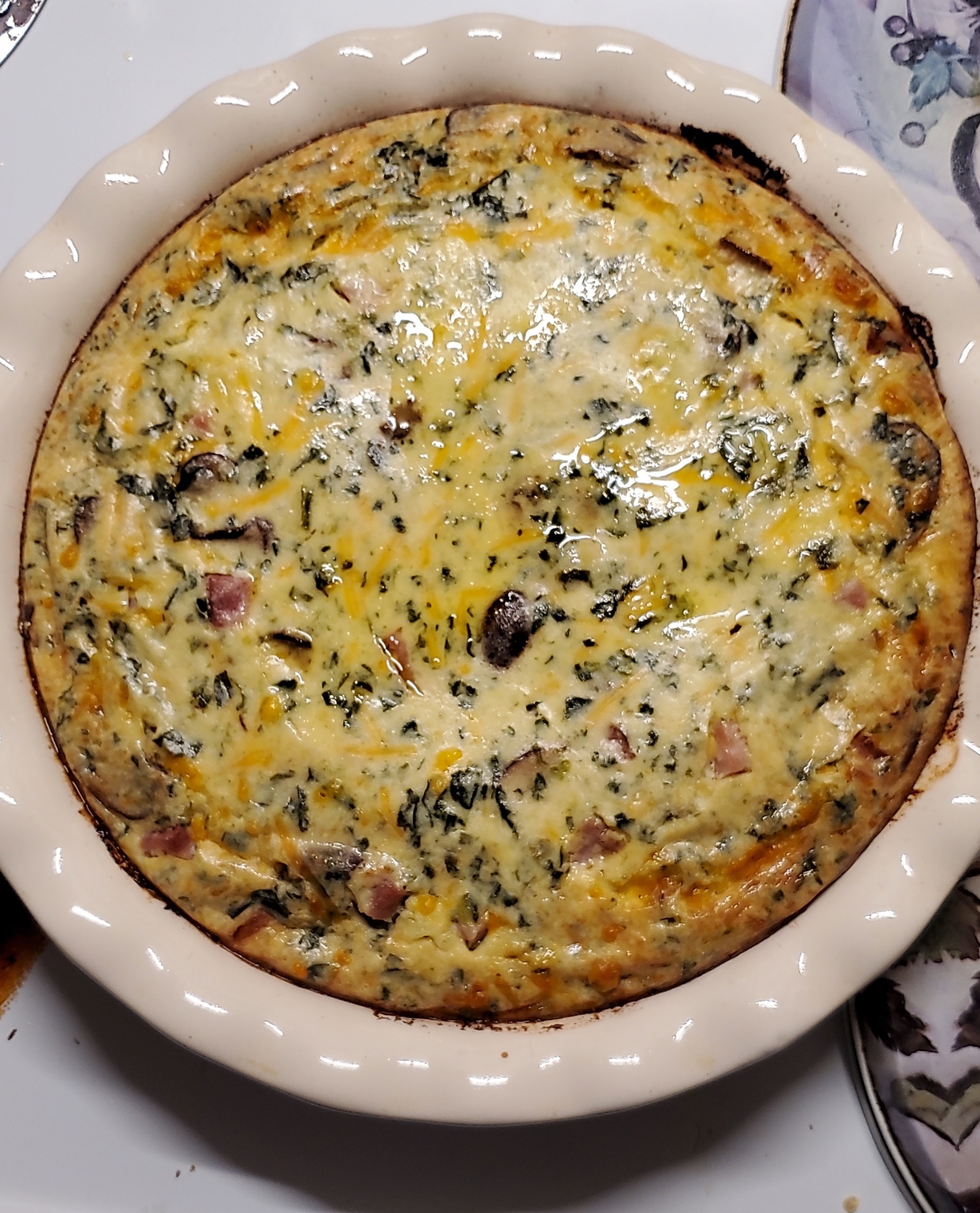Simple Crustless Spinach and Mushroom Quiche 