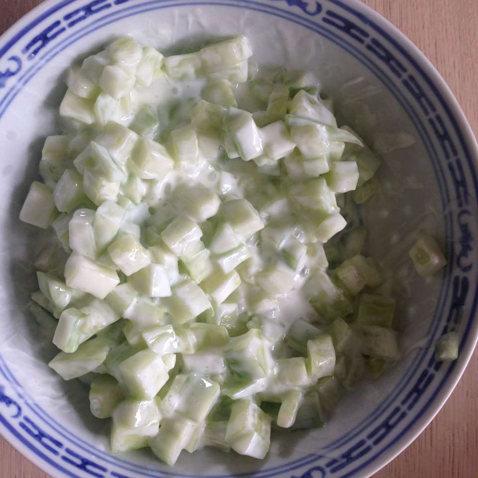 Cucumber Salad with Yogurt 