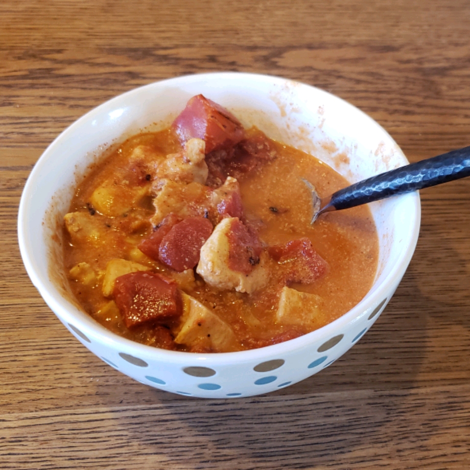 Low-Fat Fire-Roasted Tomato and Chicken Soup Nate H