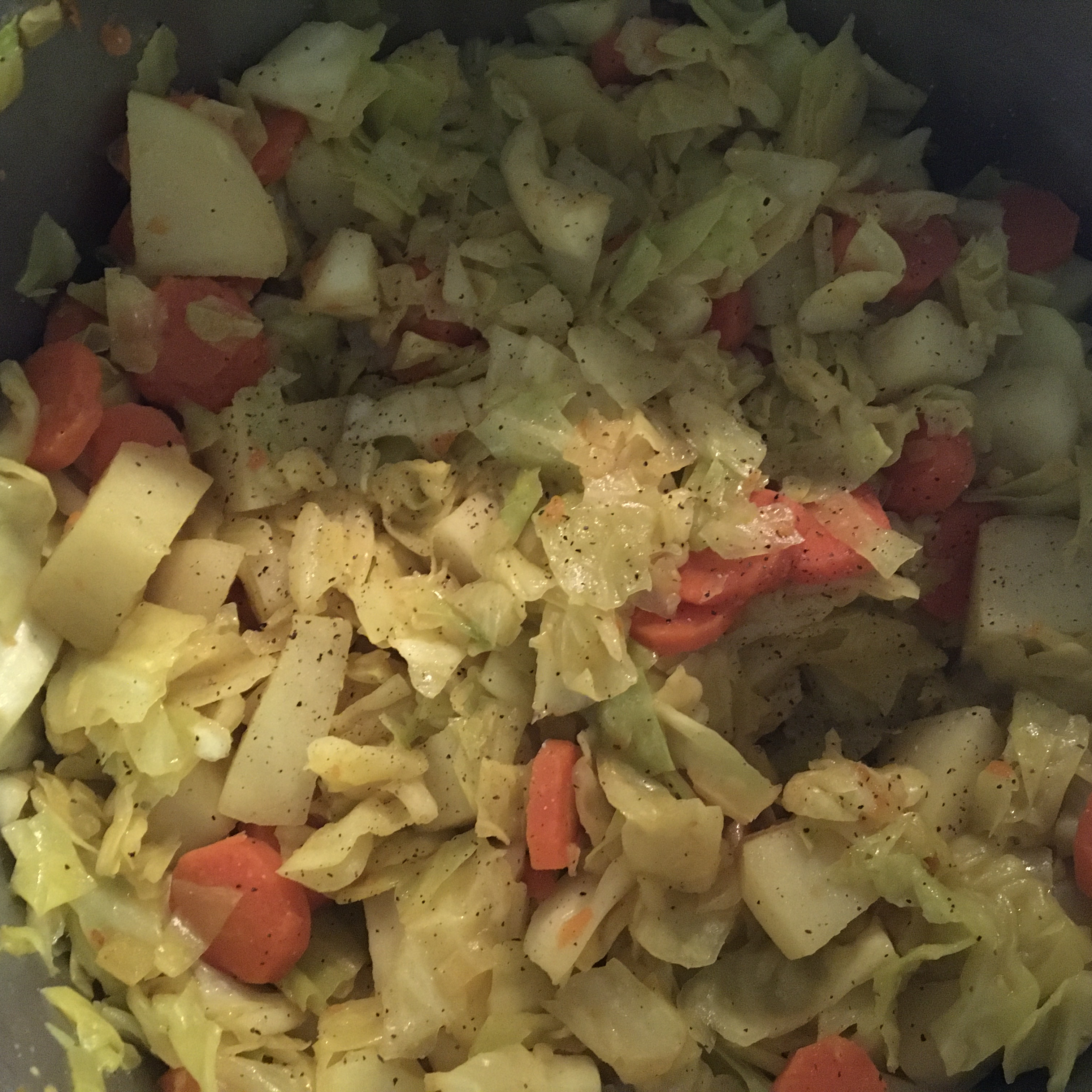 Ethiopian Cabbage and Potato Dish (Atkilt) 