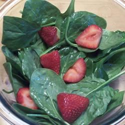 Spring Strawberry Spinach Salad 