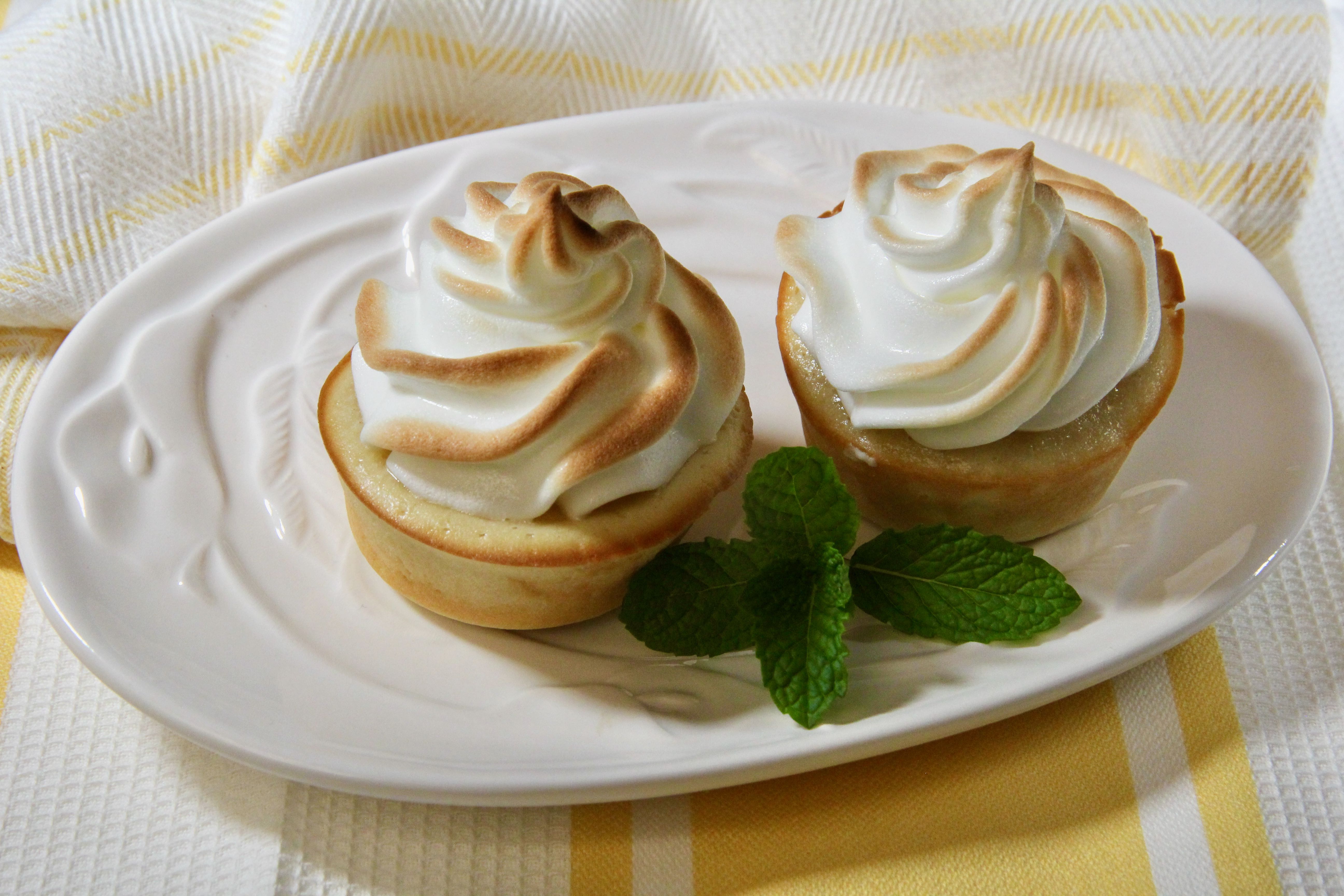 Lemon Meringue Cupcakes 