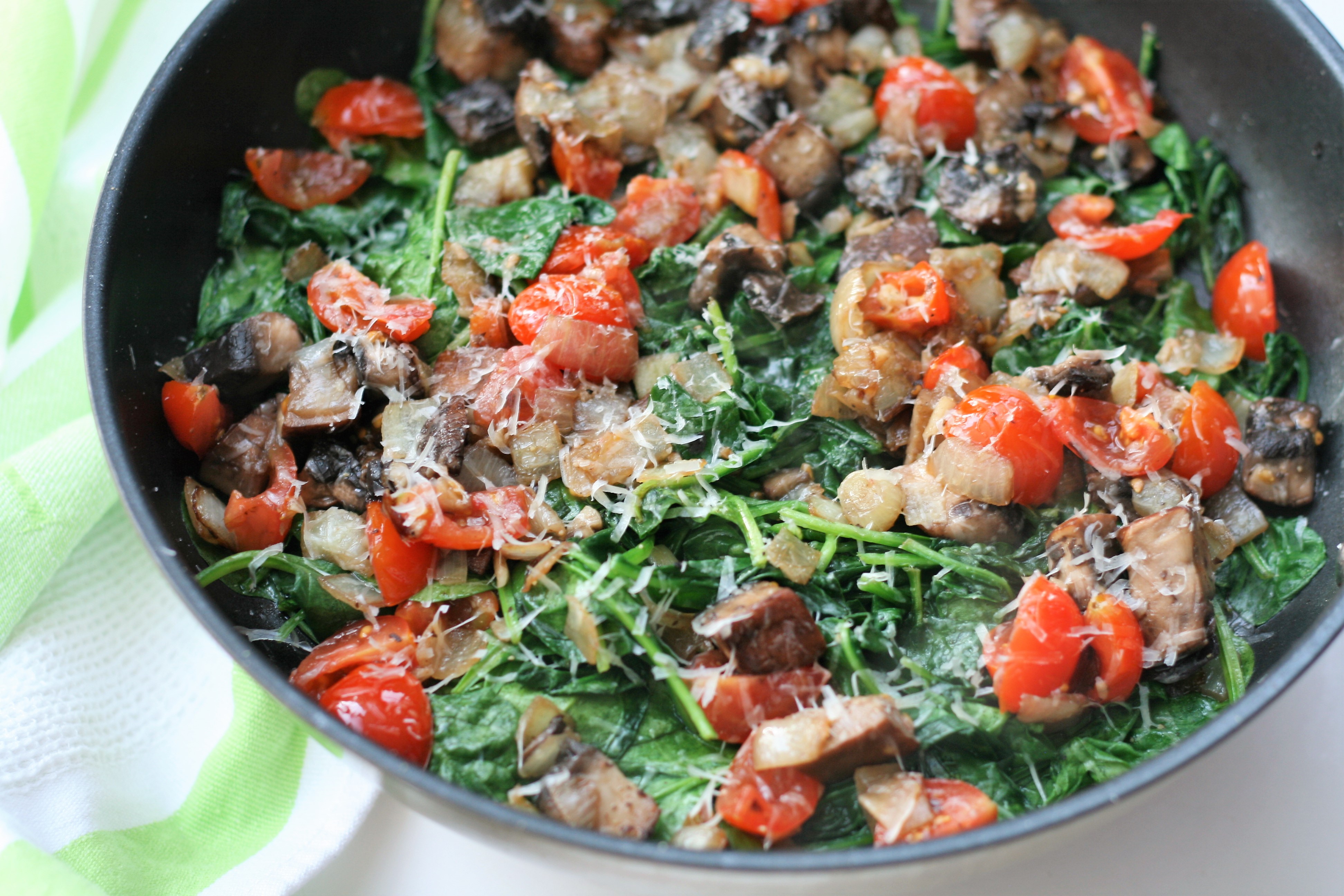 Sauteed Spinach and Mushrooms France C