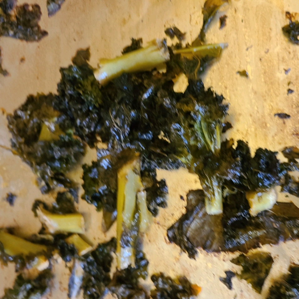 Sriracha-Lime Kale Chips Momof3