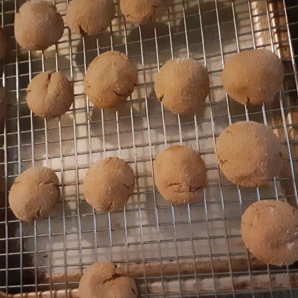 Big Soft Ginger Cookies 