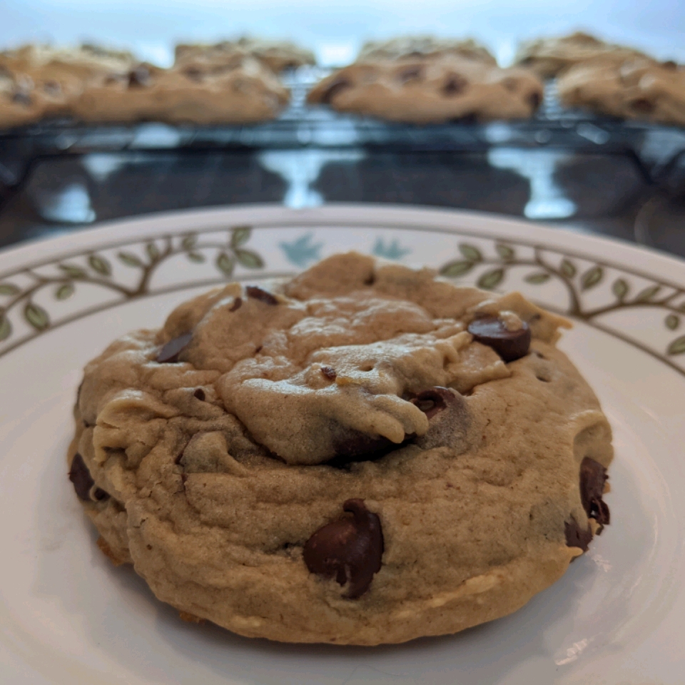Chewy Peanut Butter Chocolate Chip Cookies 
