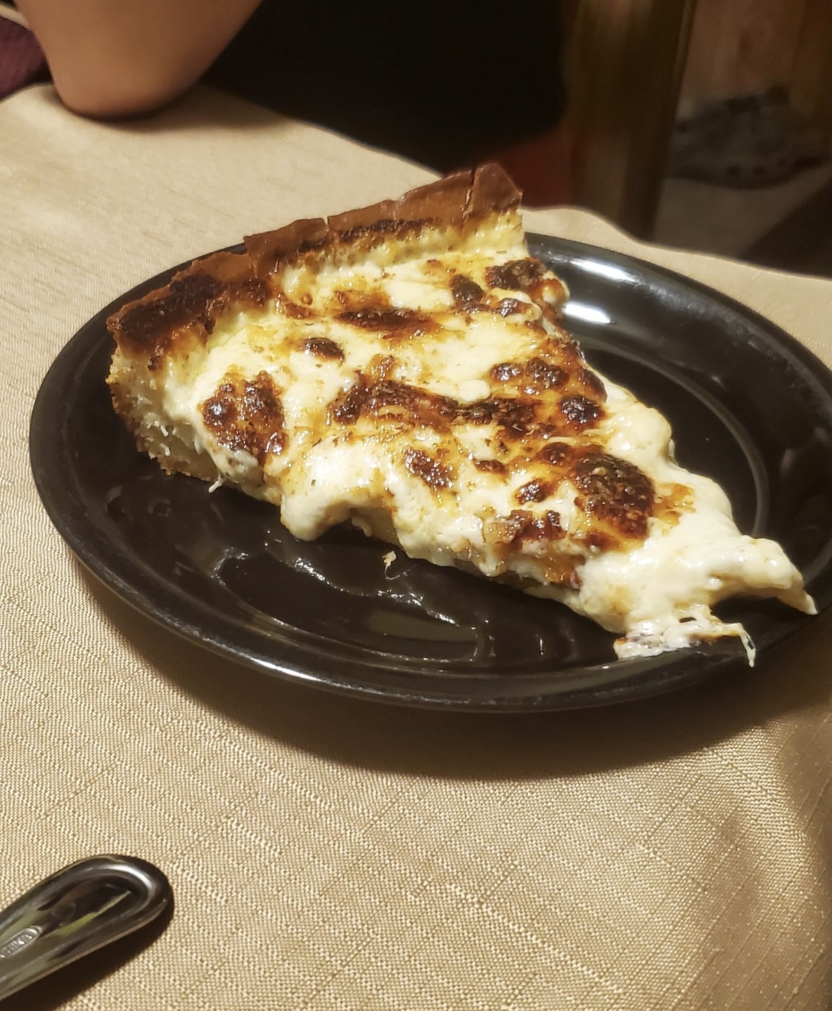 Deep Dish Alfredo Pizza 