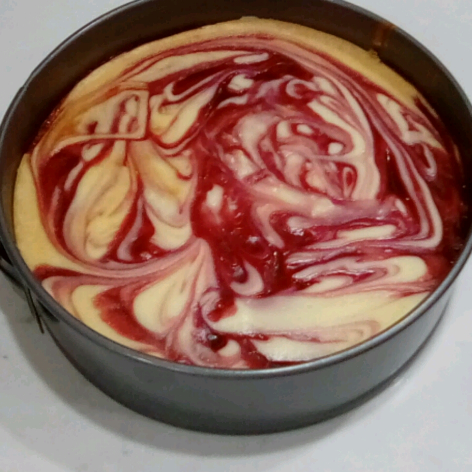 White Chocolate Raspberry Cheesecake janetvano