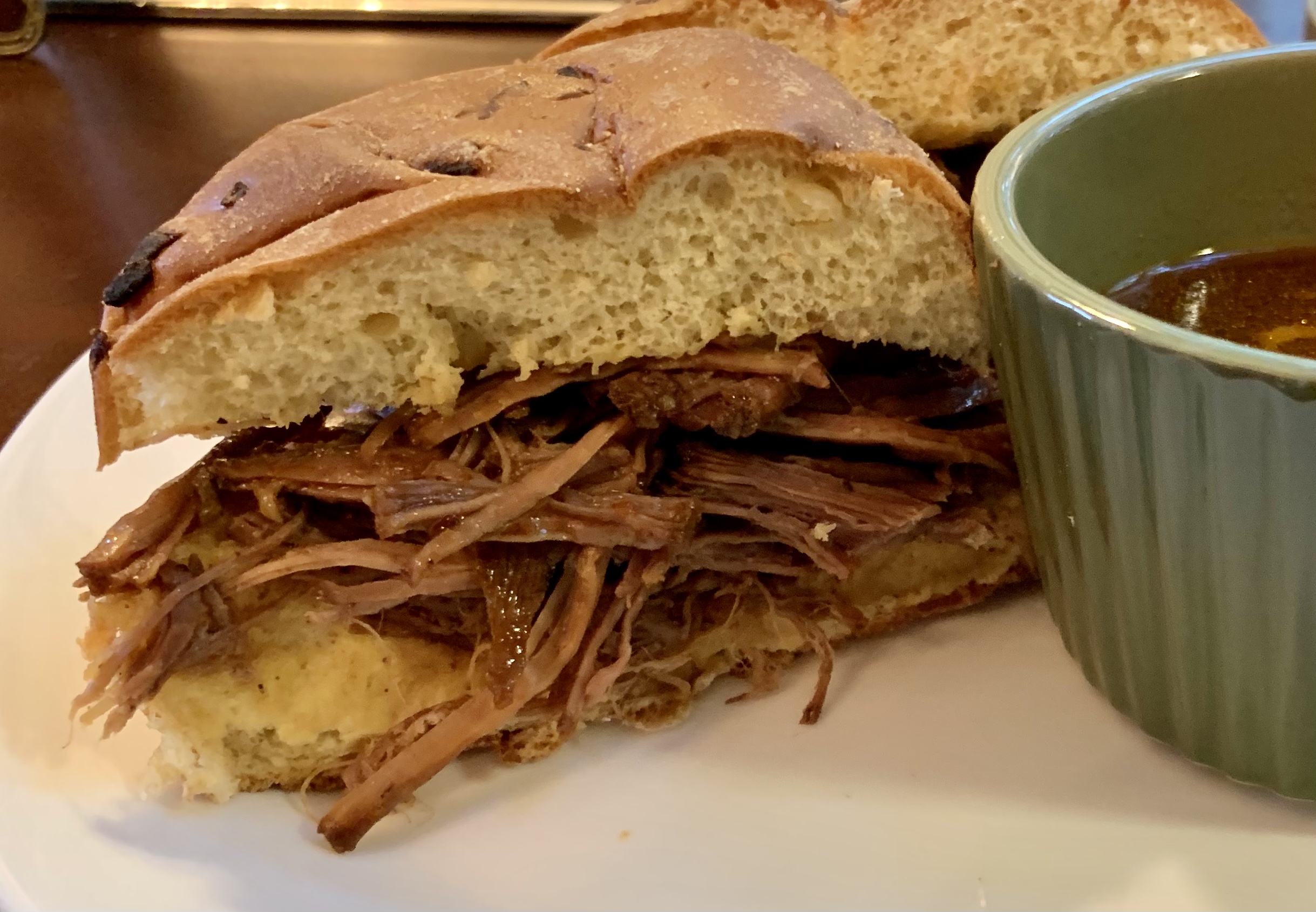 Slow Cooker Shredded Beef Sandwiches