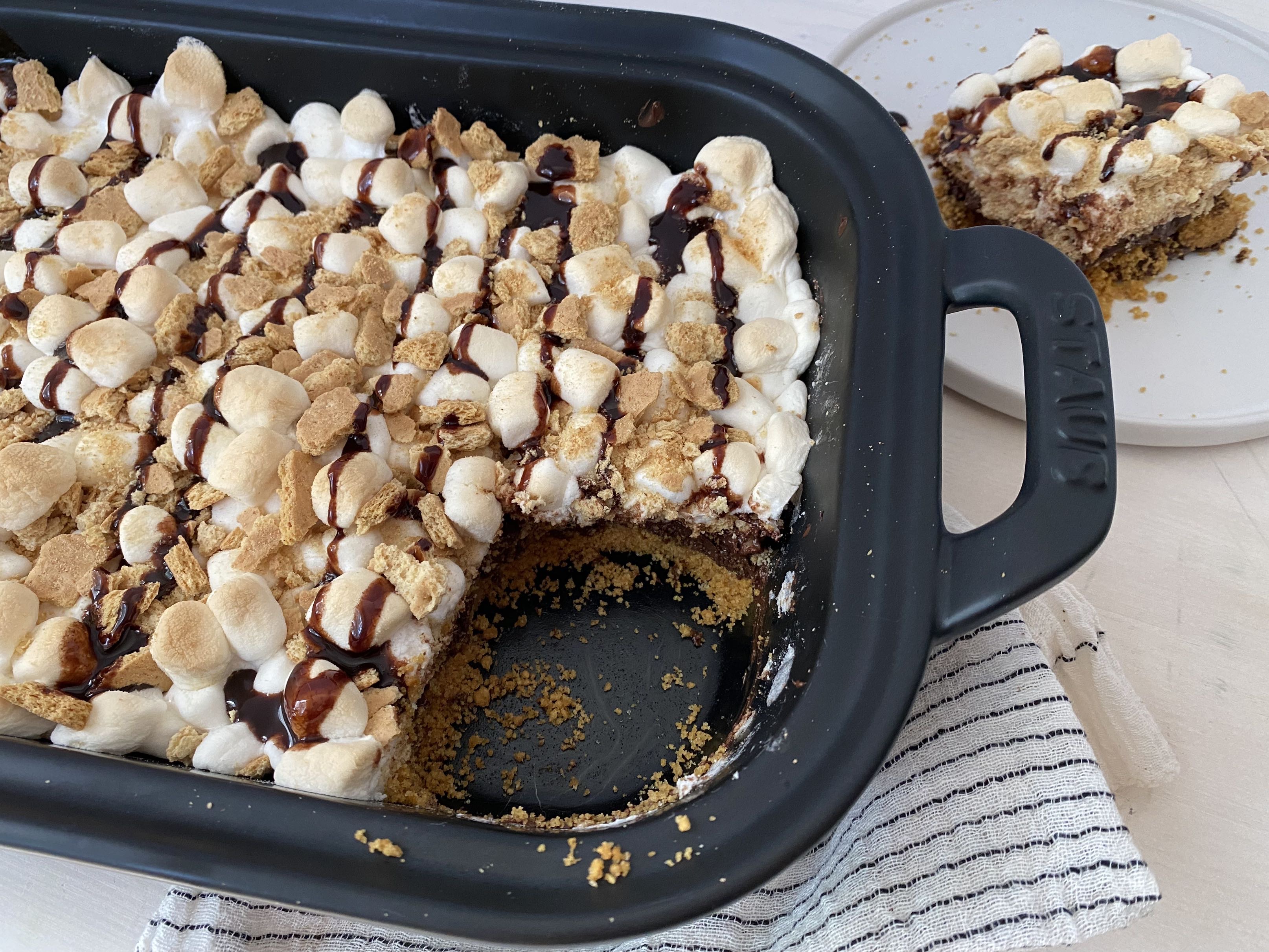 S'mores Bars with Graham Crackers 